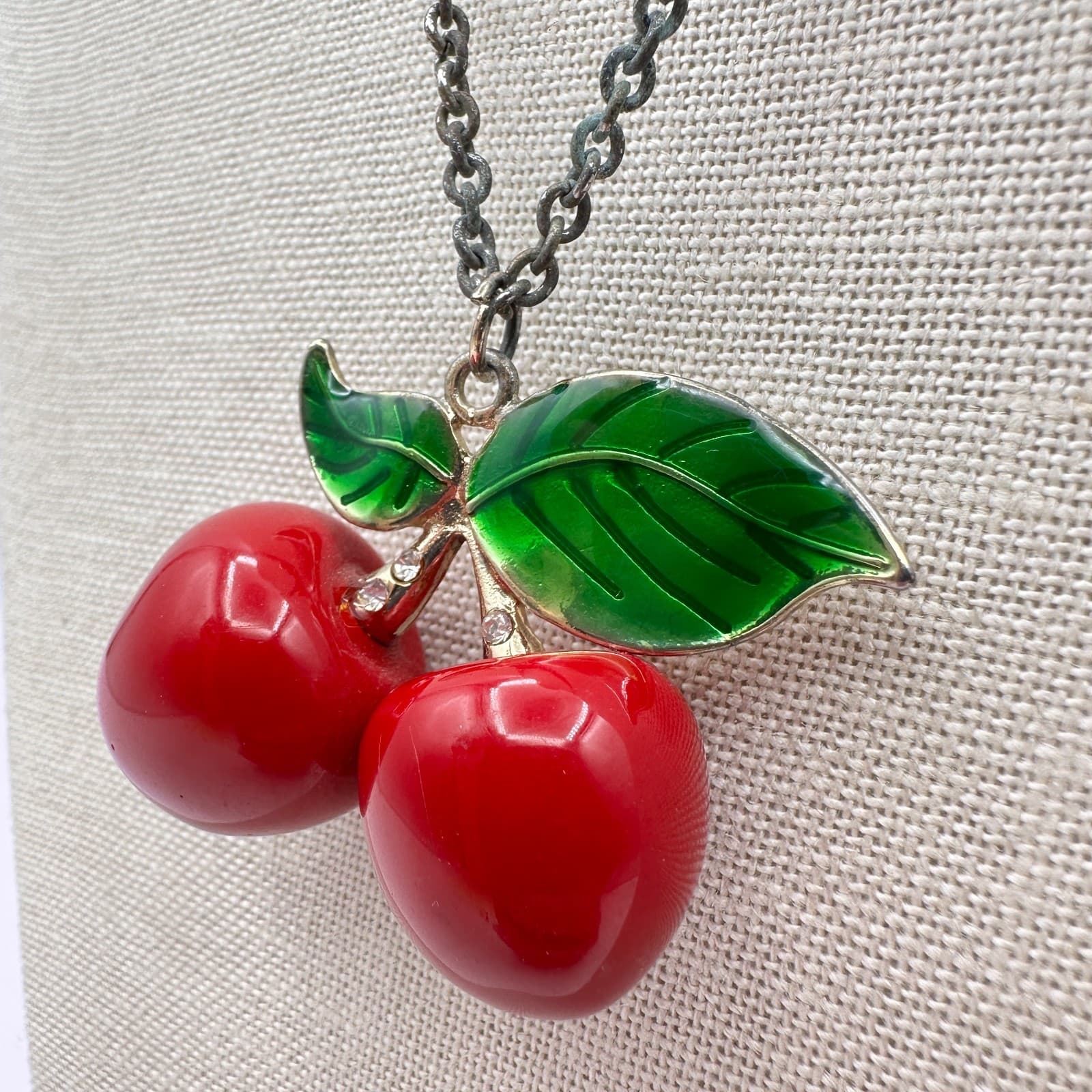 Vintage Y2K Silver Tone Red Cherry Green Enamel Leaves Pendant Necklace Jewelry - Thumbnail 4