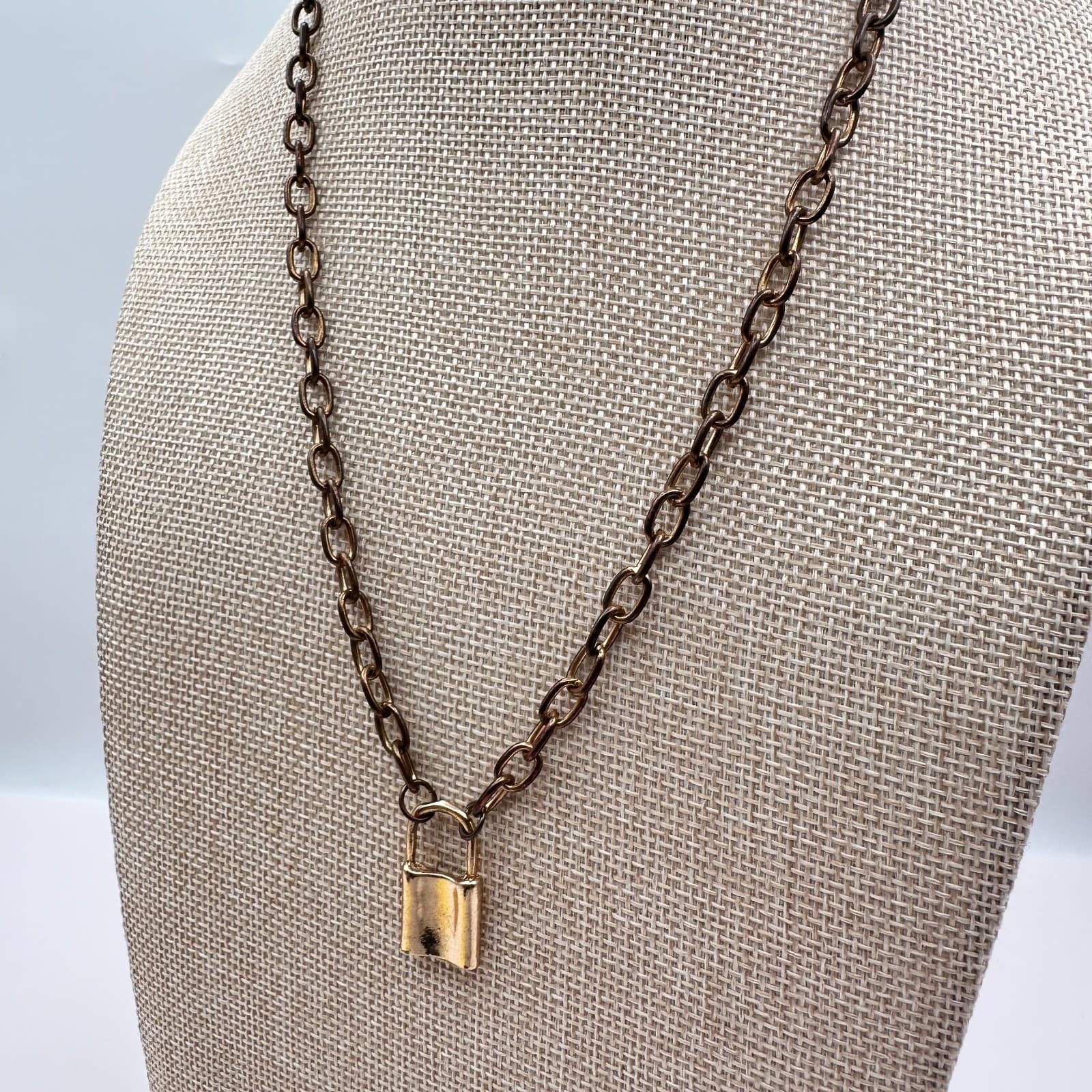 Vintage 90s Gold Tone Rolo Chain Padlock Pendant Necklace Women's Jewelry - Thumbnail 7