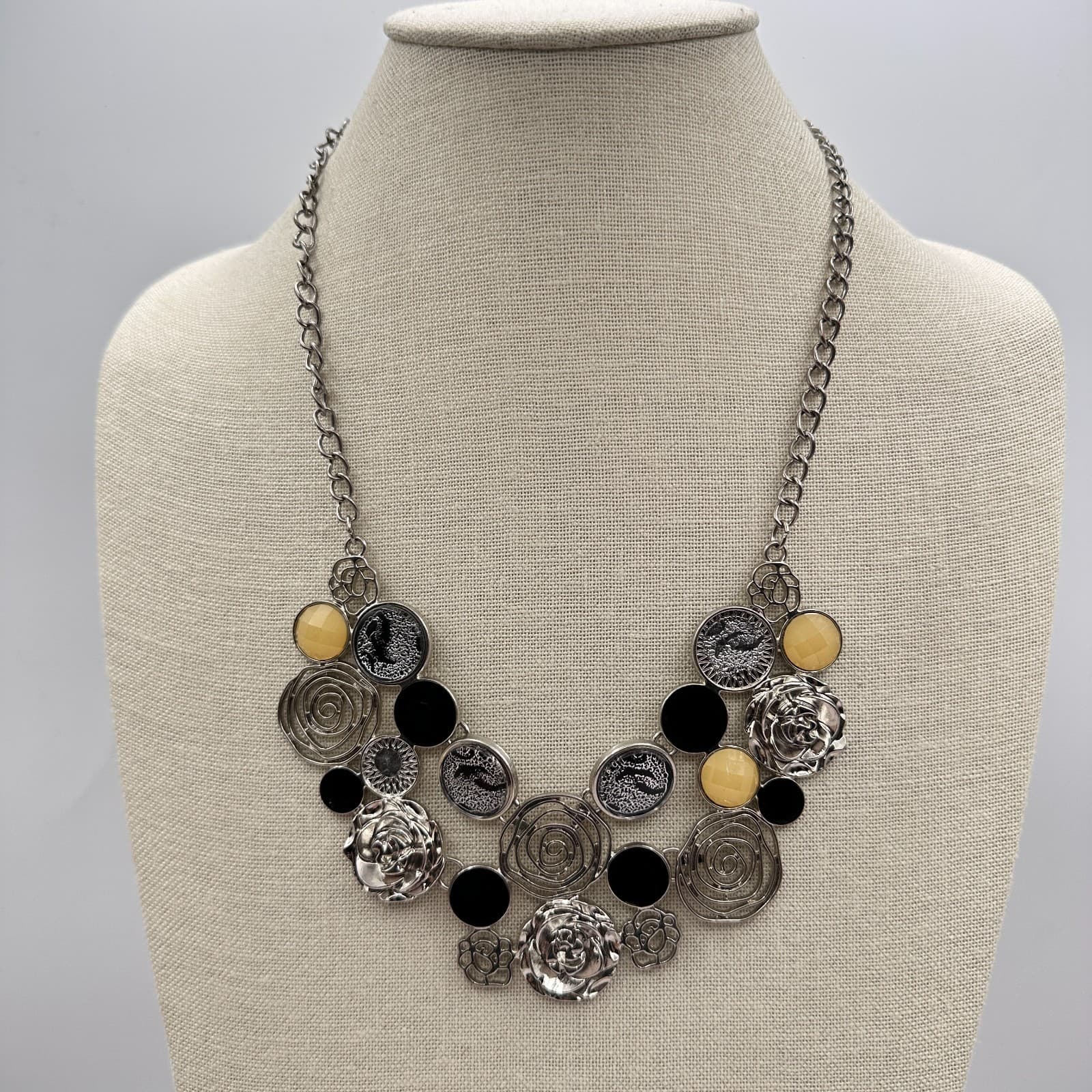 Vintage 90s Silver Tone Bib Necklace Floral Statement Women's Classic Jewelry - Thumbnail 9