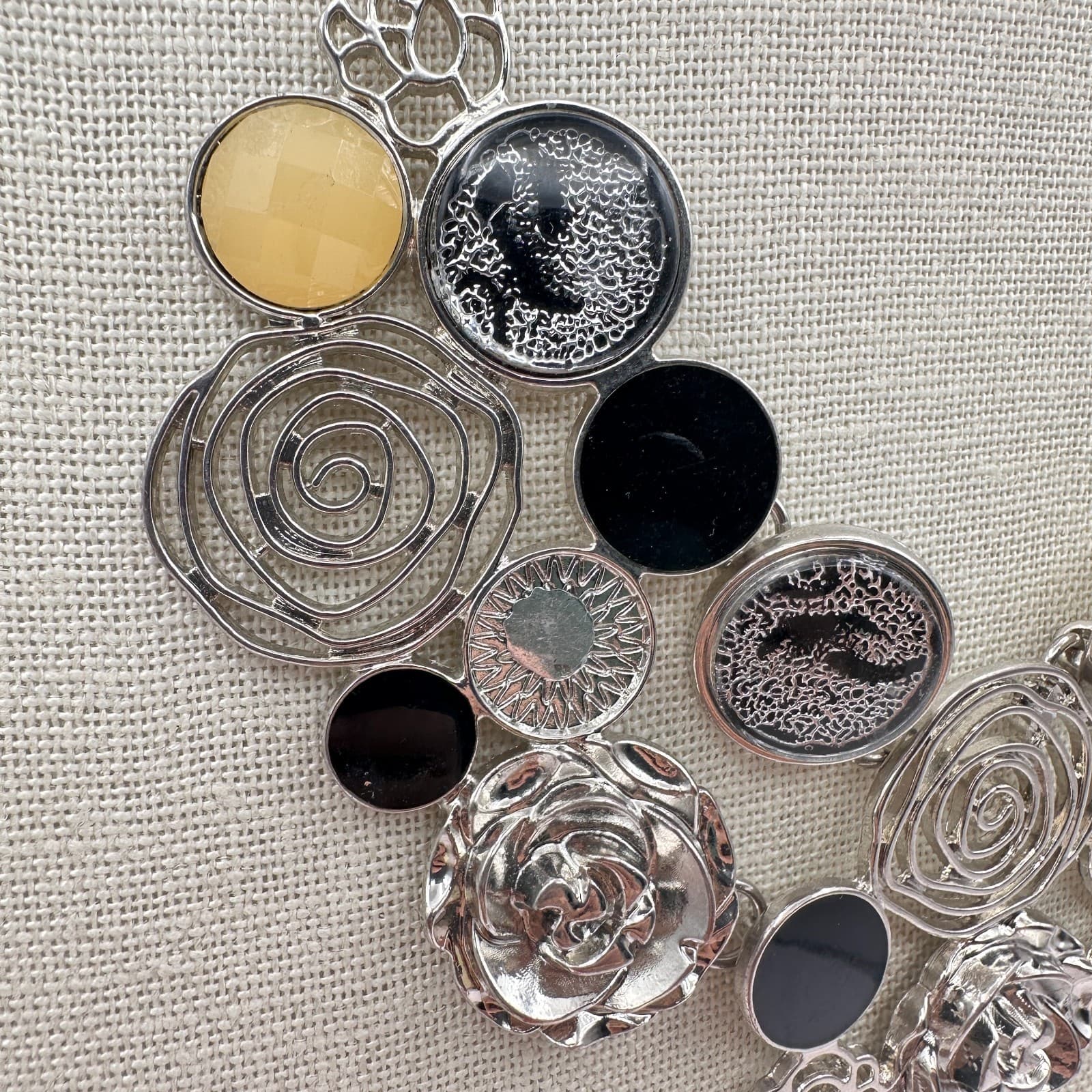 Vintage 90s Silver Tone Bib Necklace Floral Statement Women's Classic Jewelry - Thumbnail 4