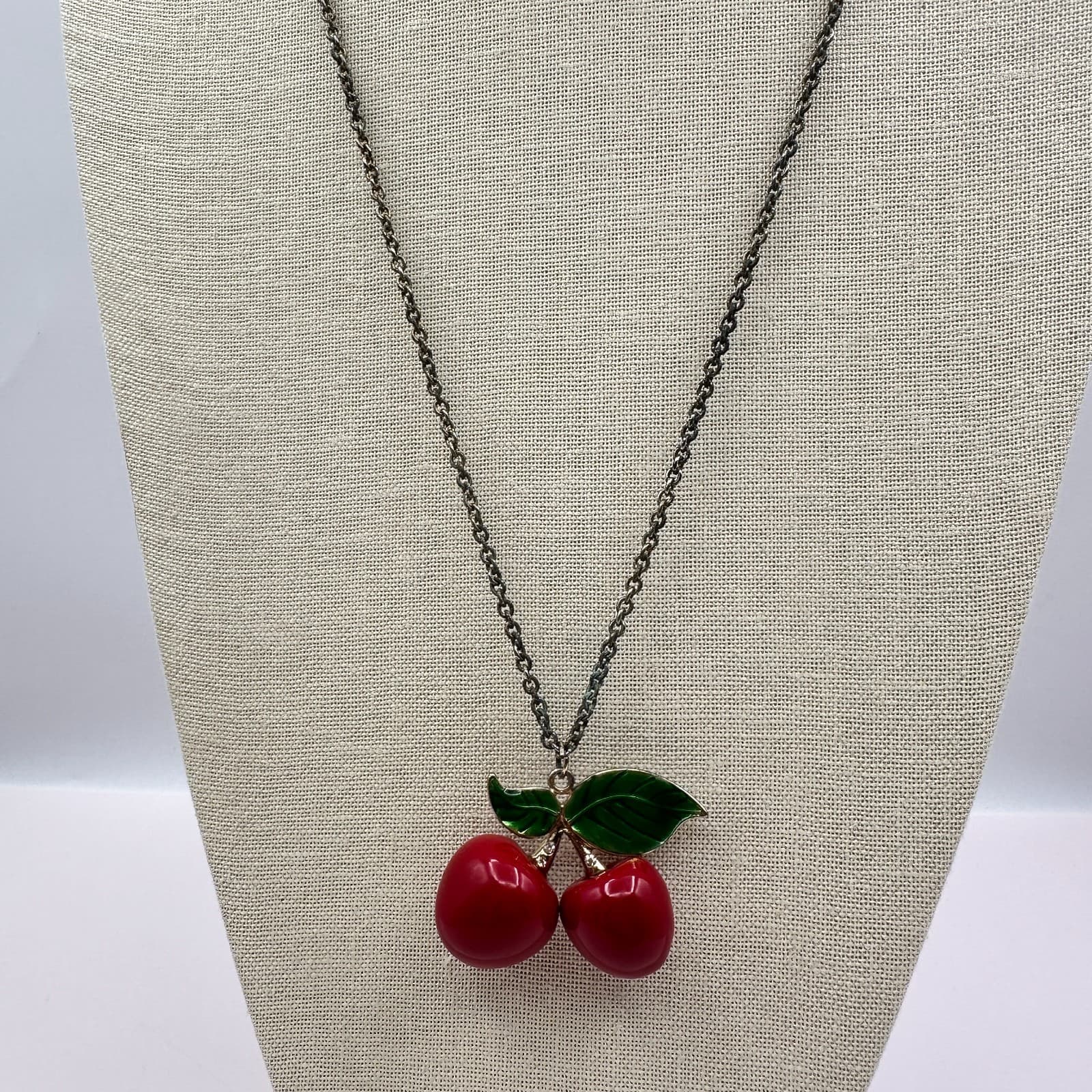 Vintage Y2K Silver Tone Red Cherry Green Enamel Leaves Pendant Necklace Jewelry - Thumbnail 6