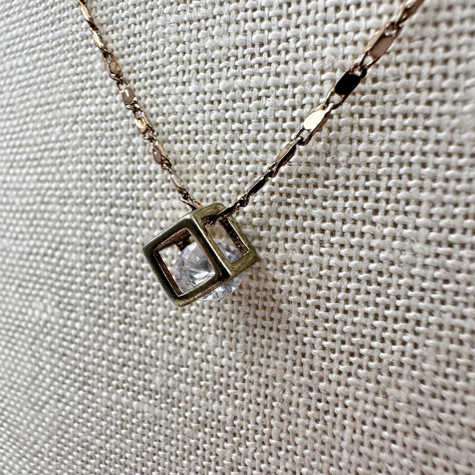 Vintage 90s Gold Tone Dainty Chain Cube Clear Rhinestone Necklace Jewelry - Thumbnail 6