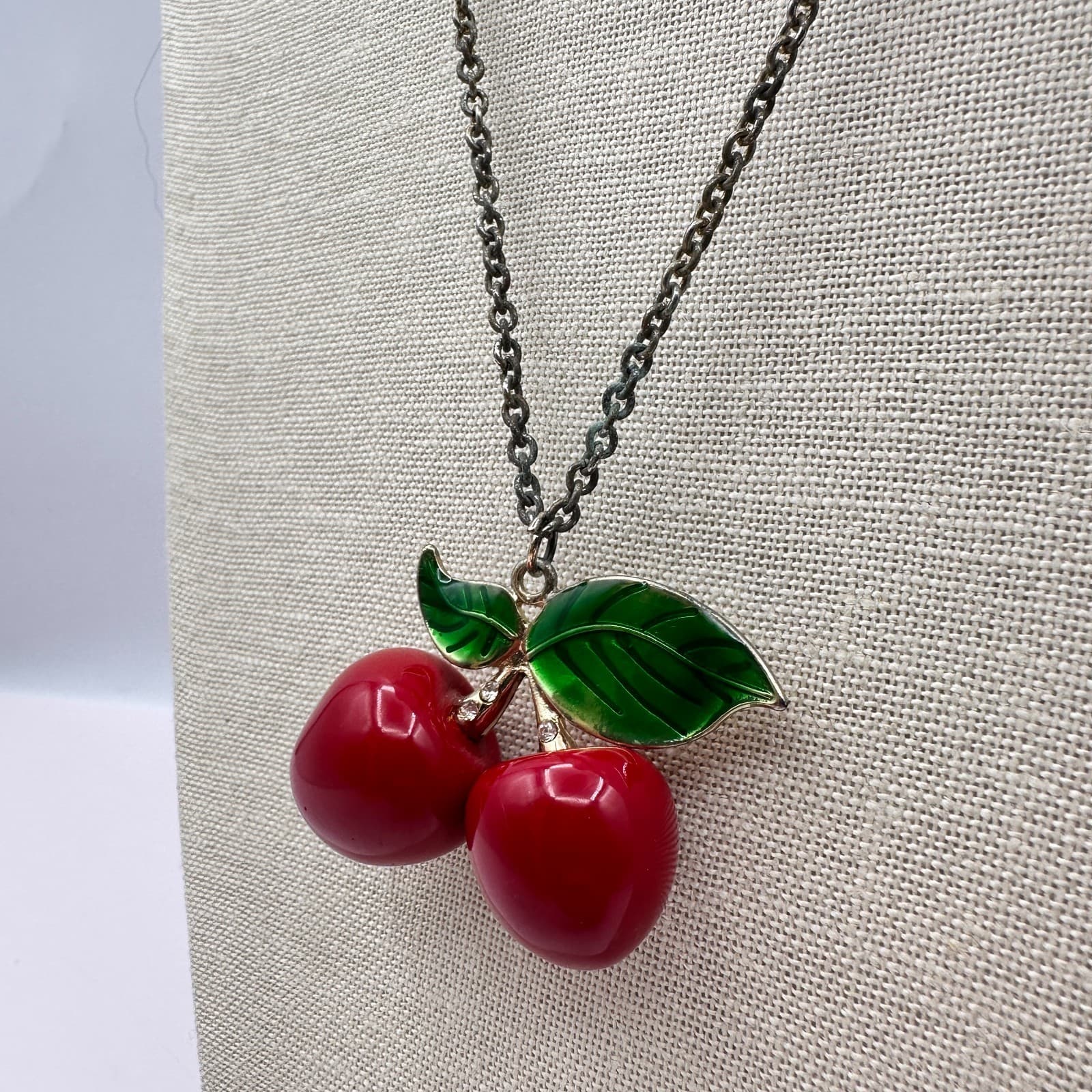 Vintage Y2K Silver Tone Red Cherry Green Enamel Leaves Pendant Necklace Jewelry - Thumbnail 5
