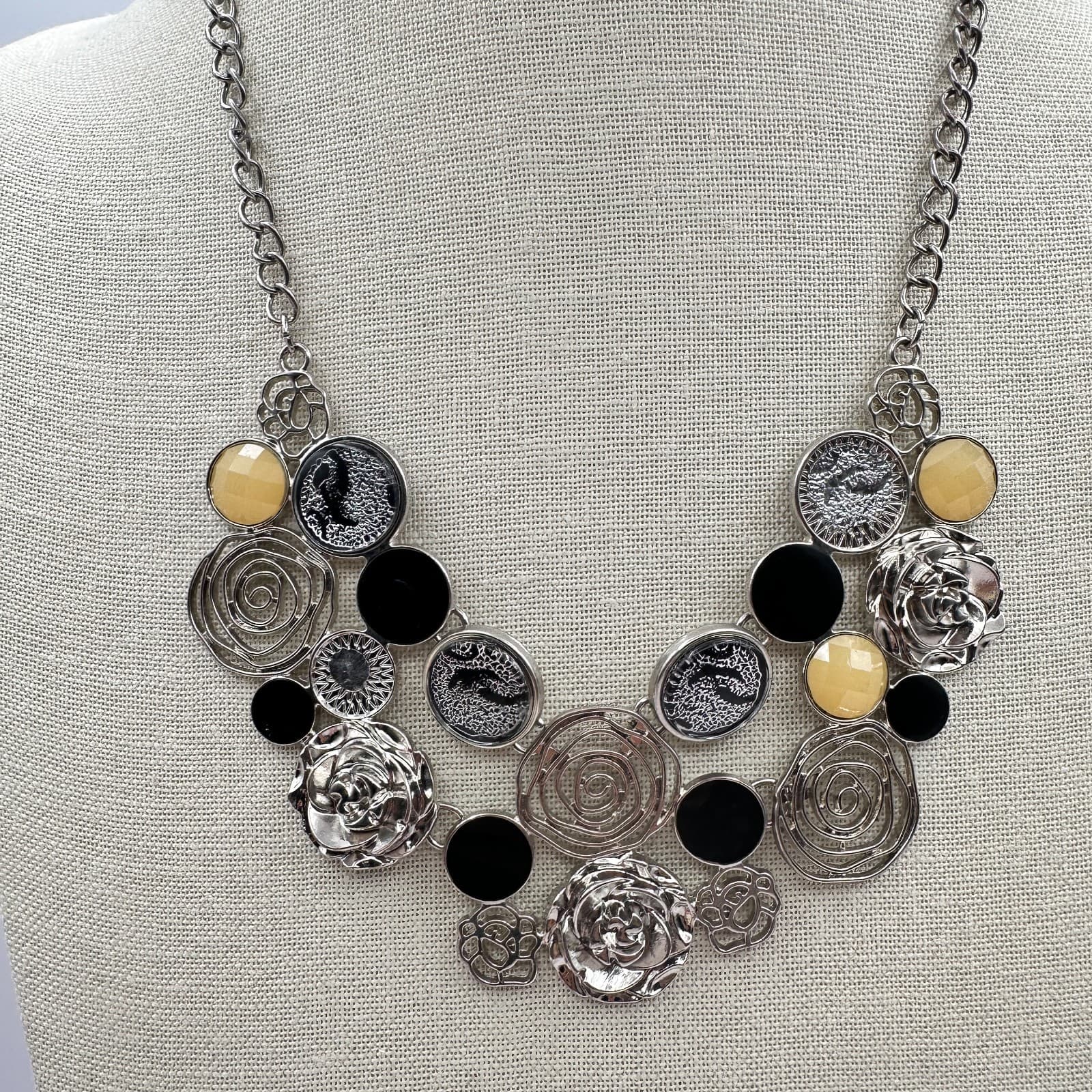 Vintage 90s Silver Tone Bib Necklace Floral Statement Women's Classic Jewelry - Thumbnail 8