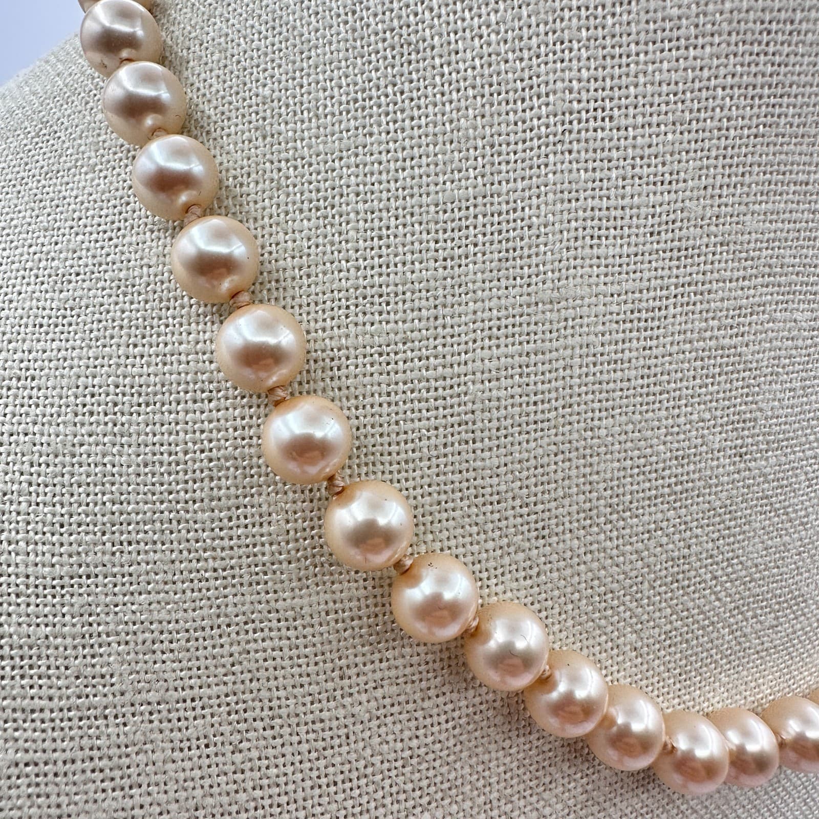 Vintage 90s Peach Faux Pearl Beaded Choker Necklace Women's Fashion Jewelry - Thumbnail 3