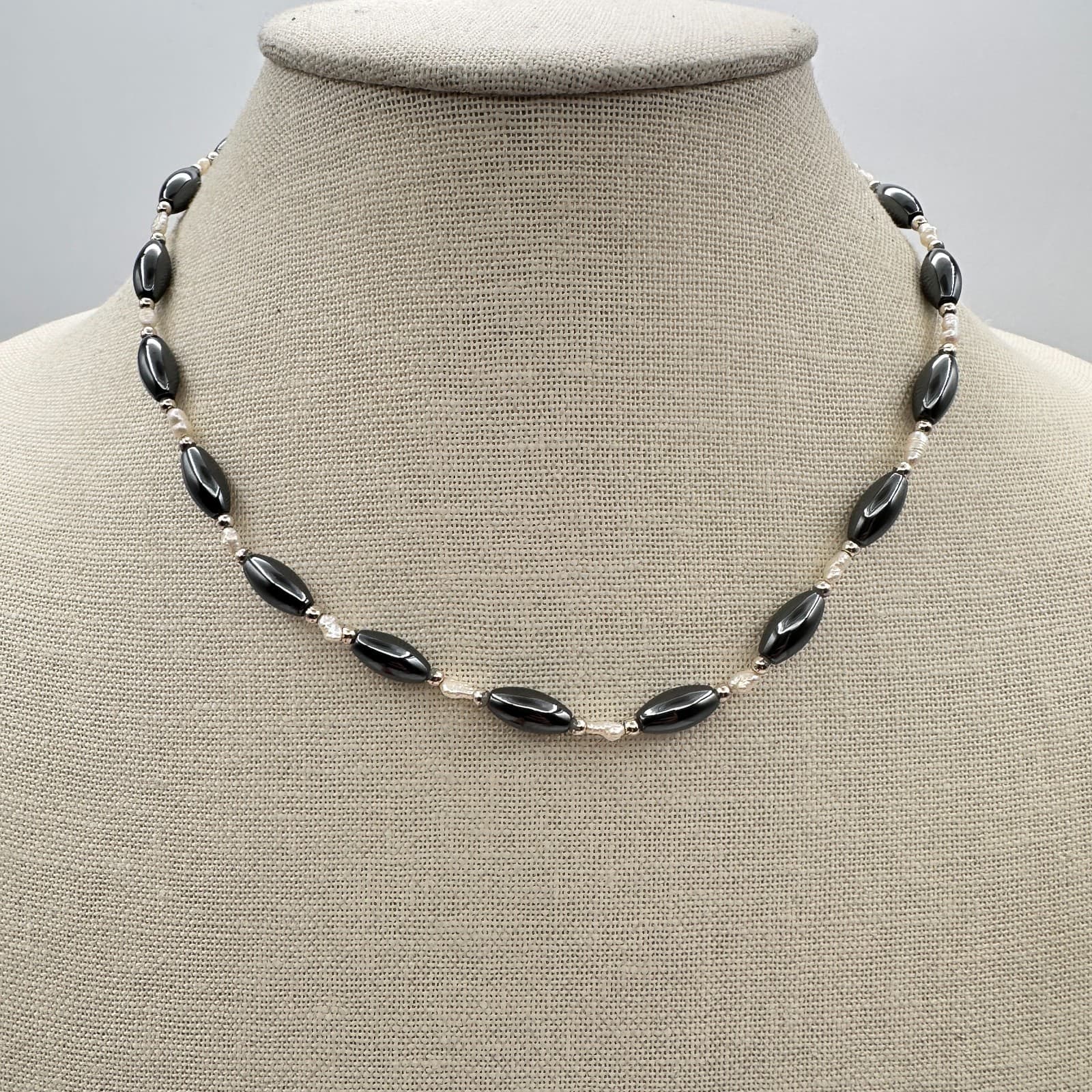 Vintage Y2K Silver-Tone Rice Beaded Necklace Minimalist Women's Classic Jewelry - Thumbnail 8