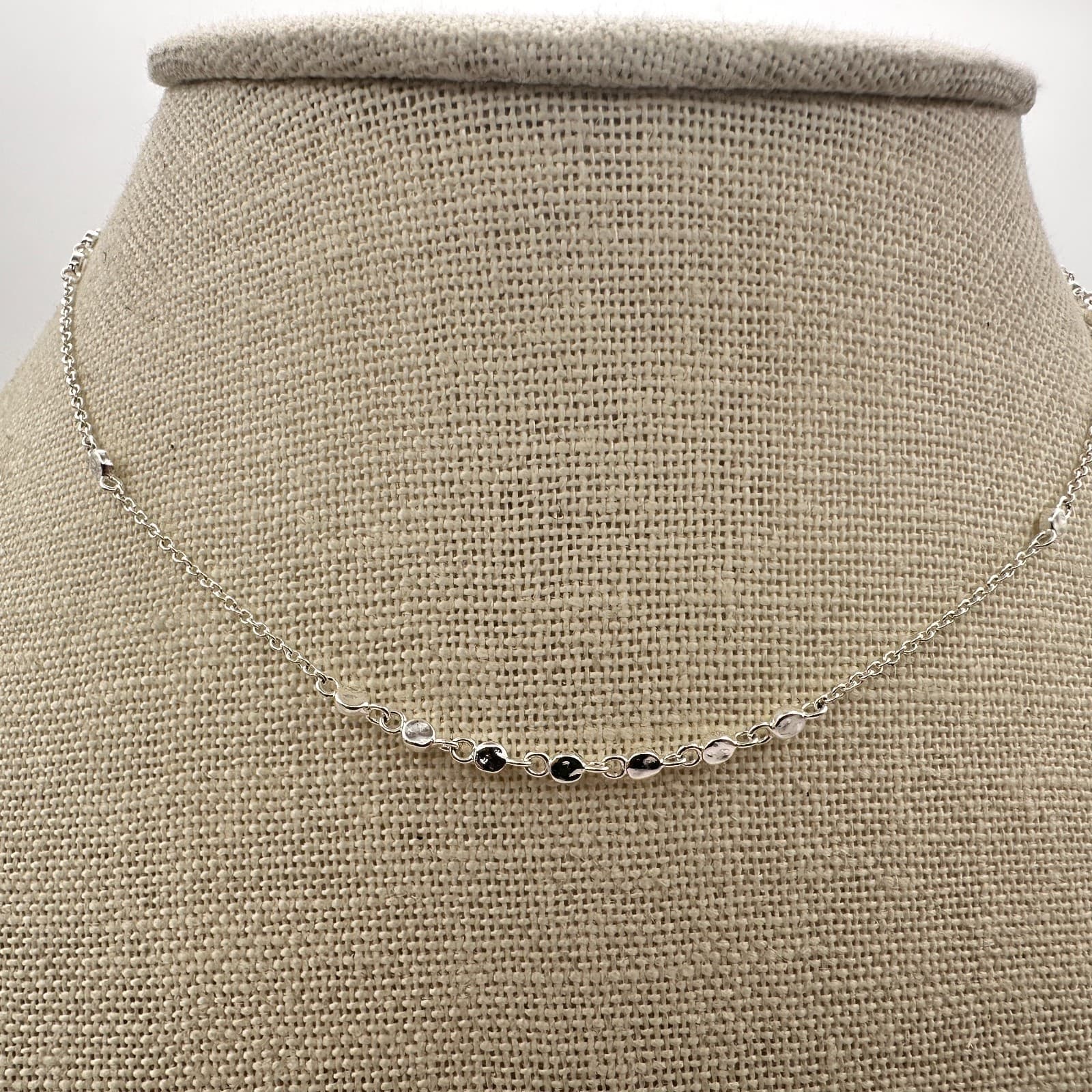 Vintage Y2K Minimalist Silver Tone Dainty Chain Necklace Women's Classic Jewelry - Thumbnail 2