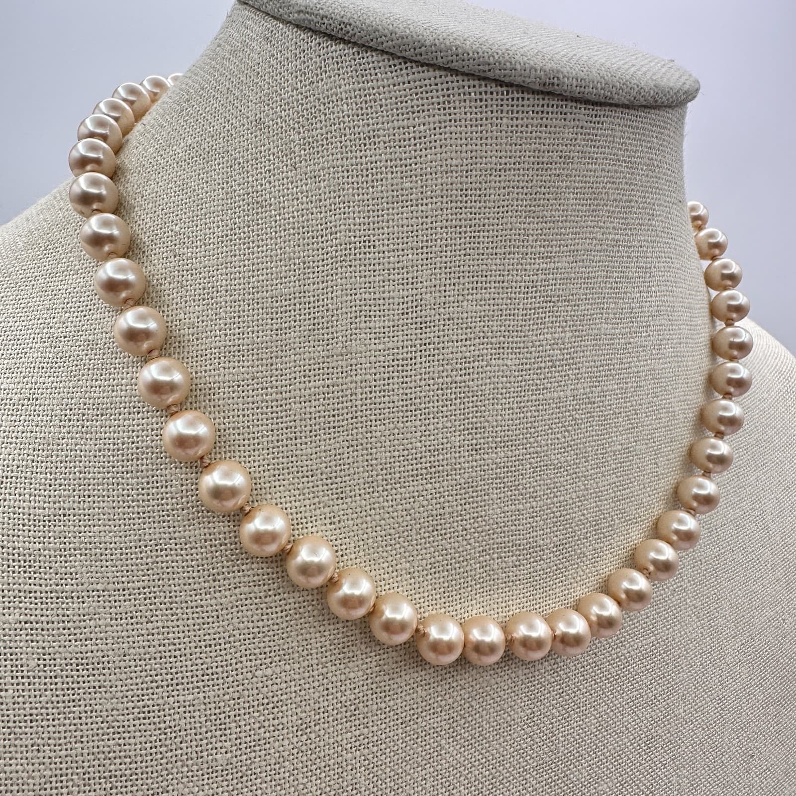 Vintage 90s Peach Faux Pearl Beaded Choker Necklace Women's Fashion Jewelry - Thumbnail 2