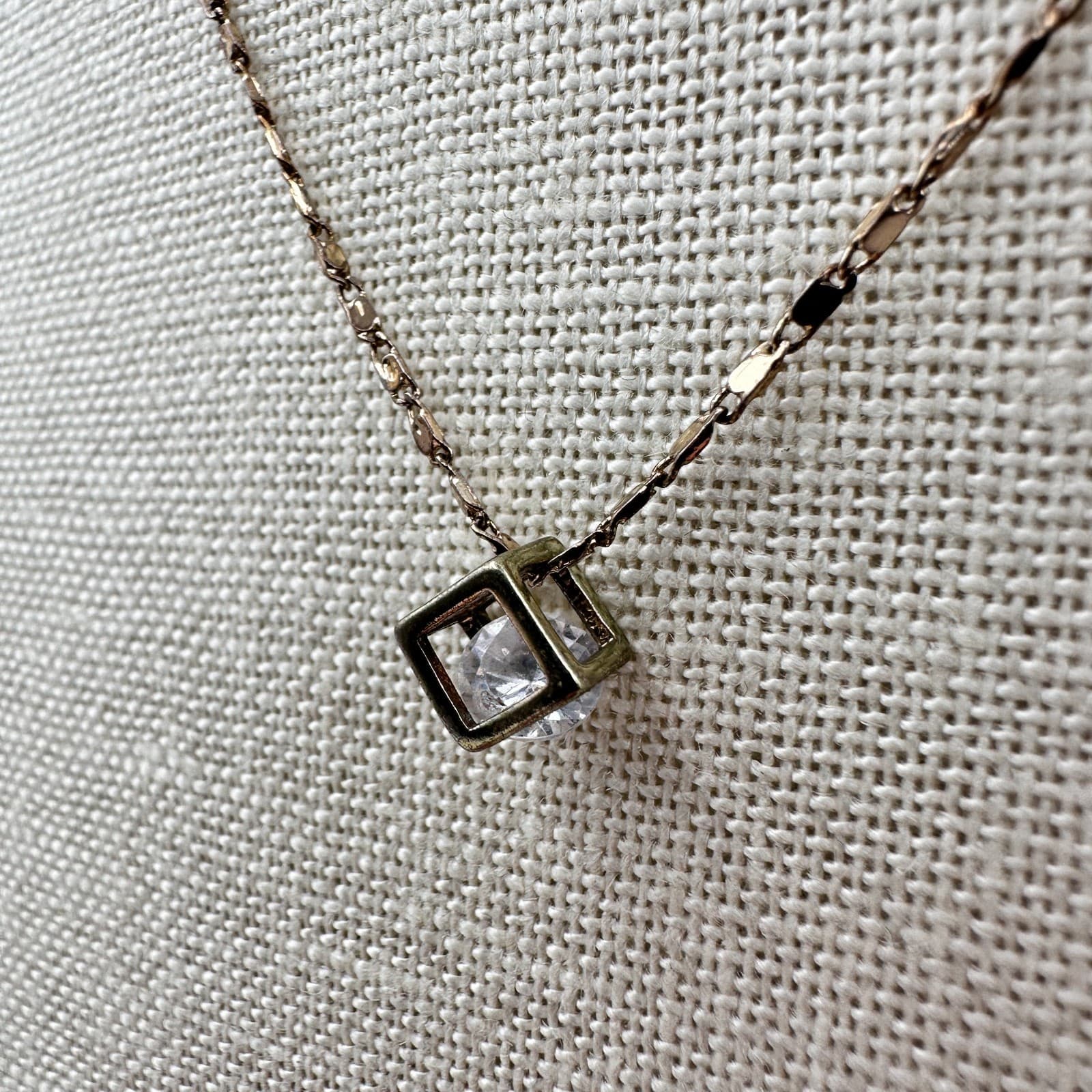 Vintage 90s Gold Tone Dainty Chain Cube Clear Rhinestone Necklace Jewelry - Thumbnail 5
