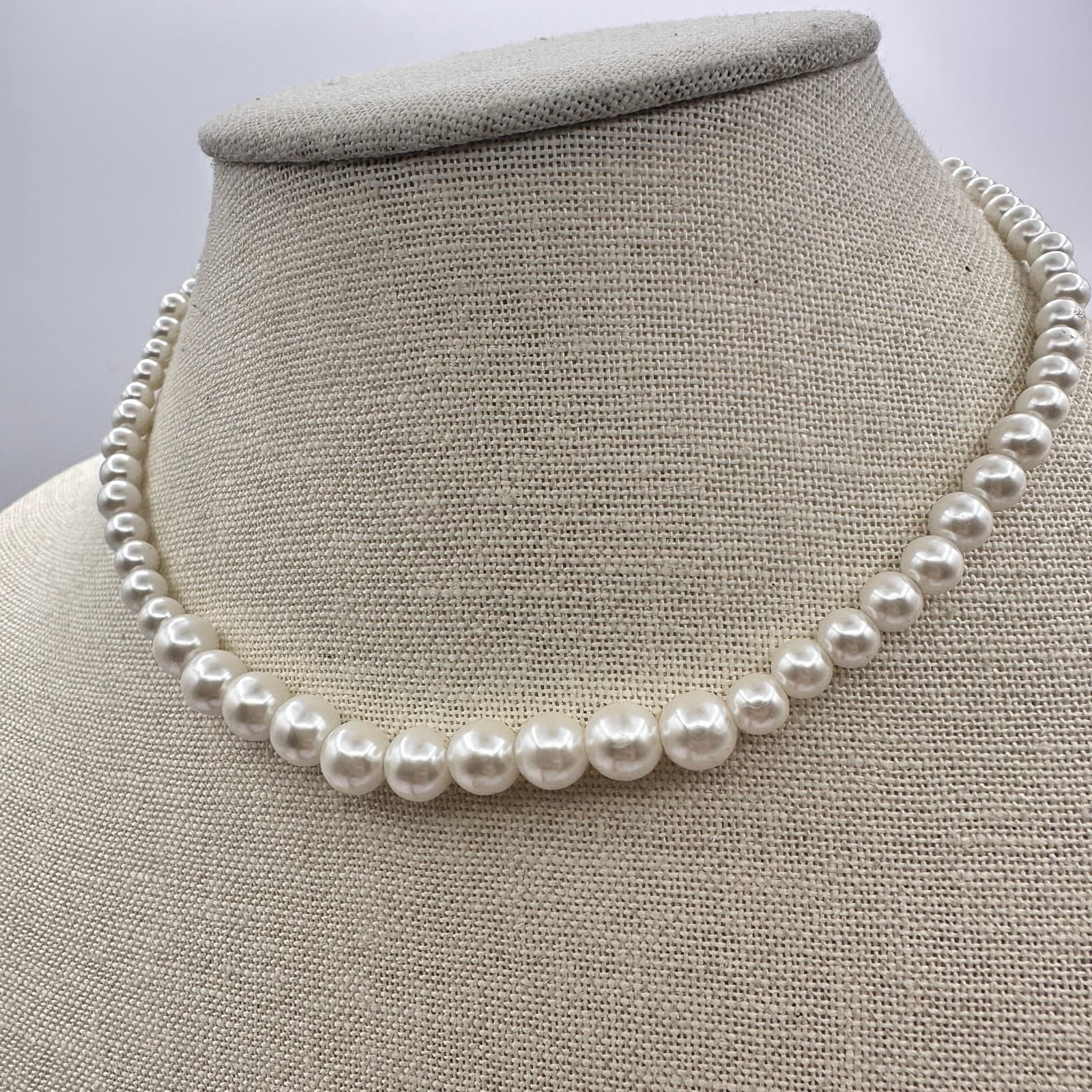 Vintage 90s White Faux Pearl Beaded Choker Necklace Women's Fashion Jewelry - Thumbnail 4