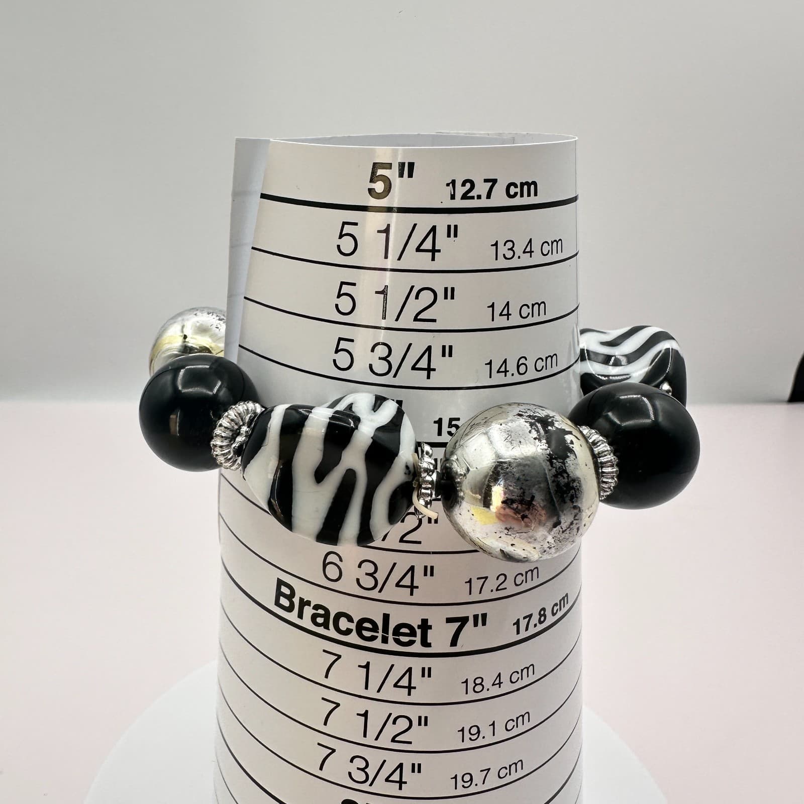 Vintage 90s Zebra Striped Black Glass Bead Chunky Stretch Bracelet Jewelry - Thumbnail 6