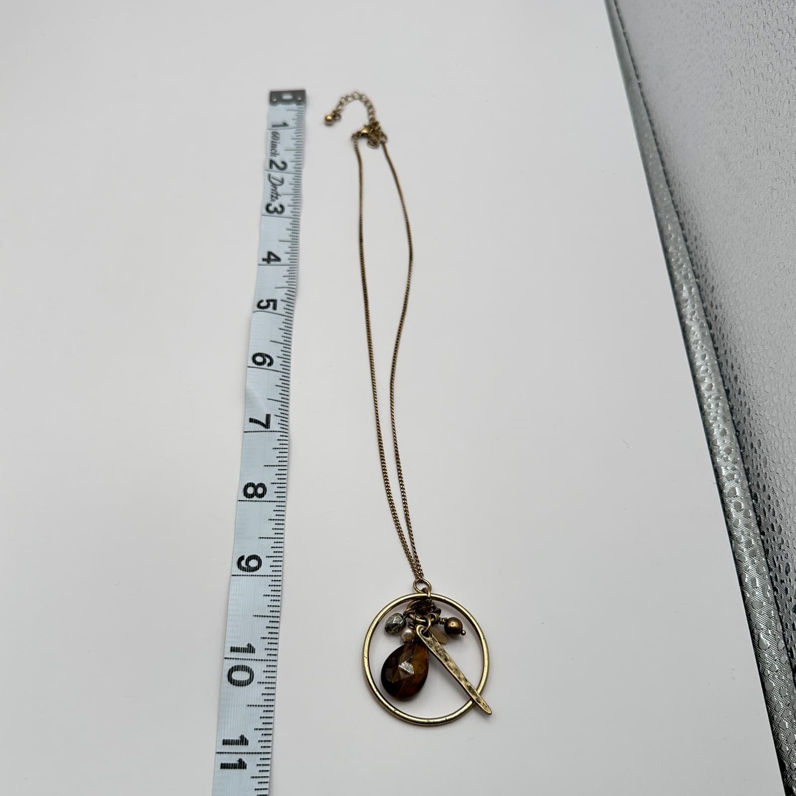 Vintage 90s Gold Tone Hoop Charm Necklace Brown Agate Stone Glass Pearl Jewelry - Thumbnail 8