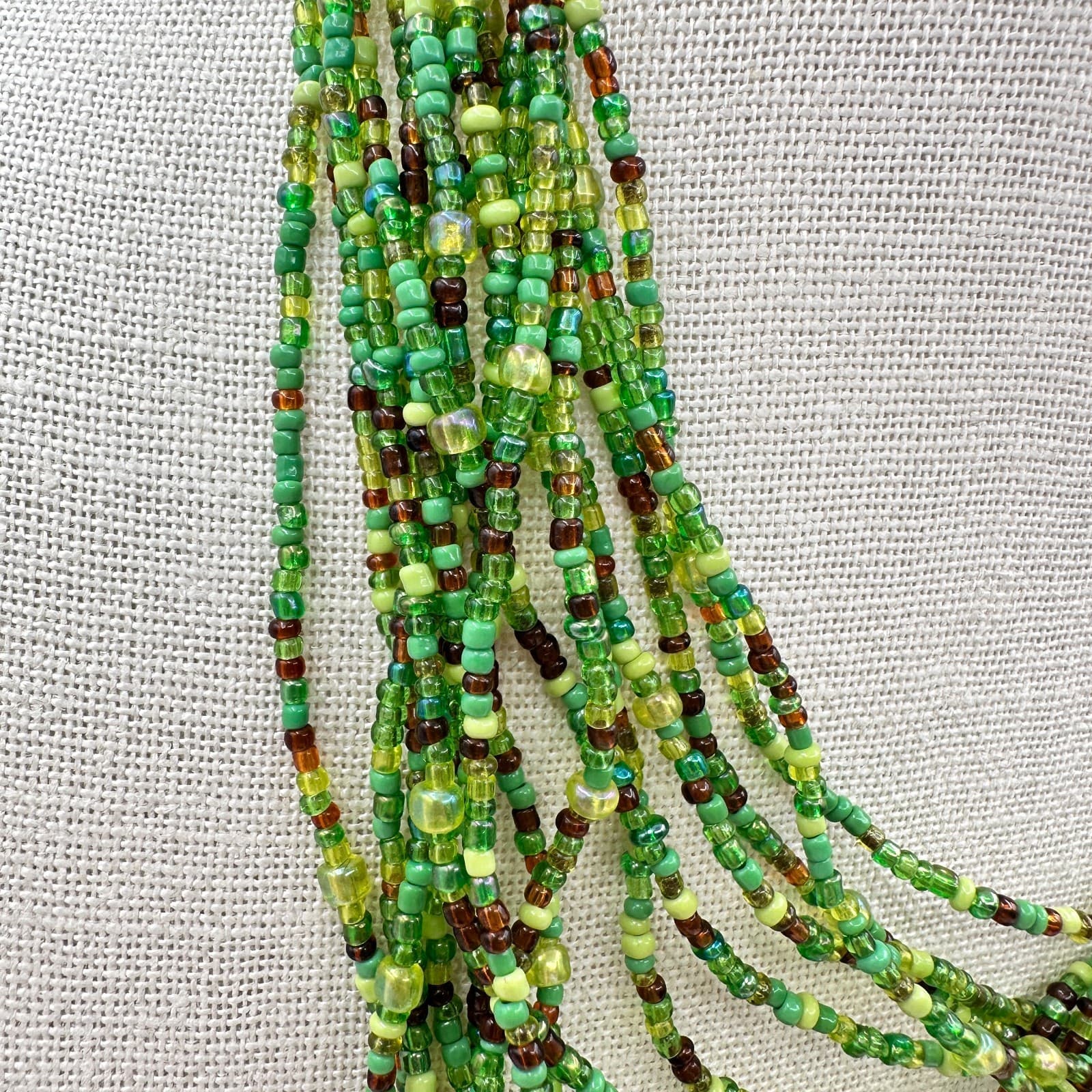 Vintage 80s Avon Green Seed Bead Strands Graduated Statement Necklace Jewelry - Thumbnail 3