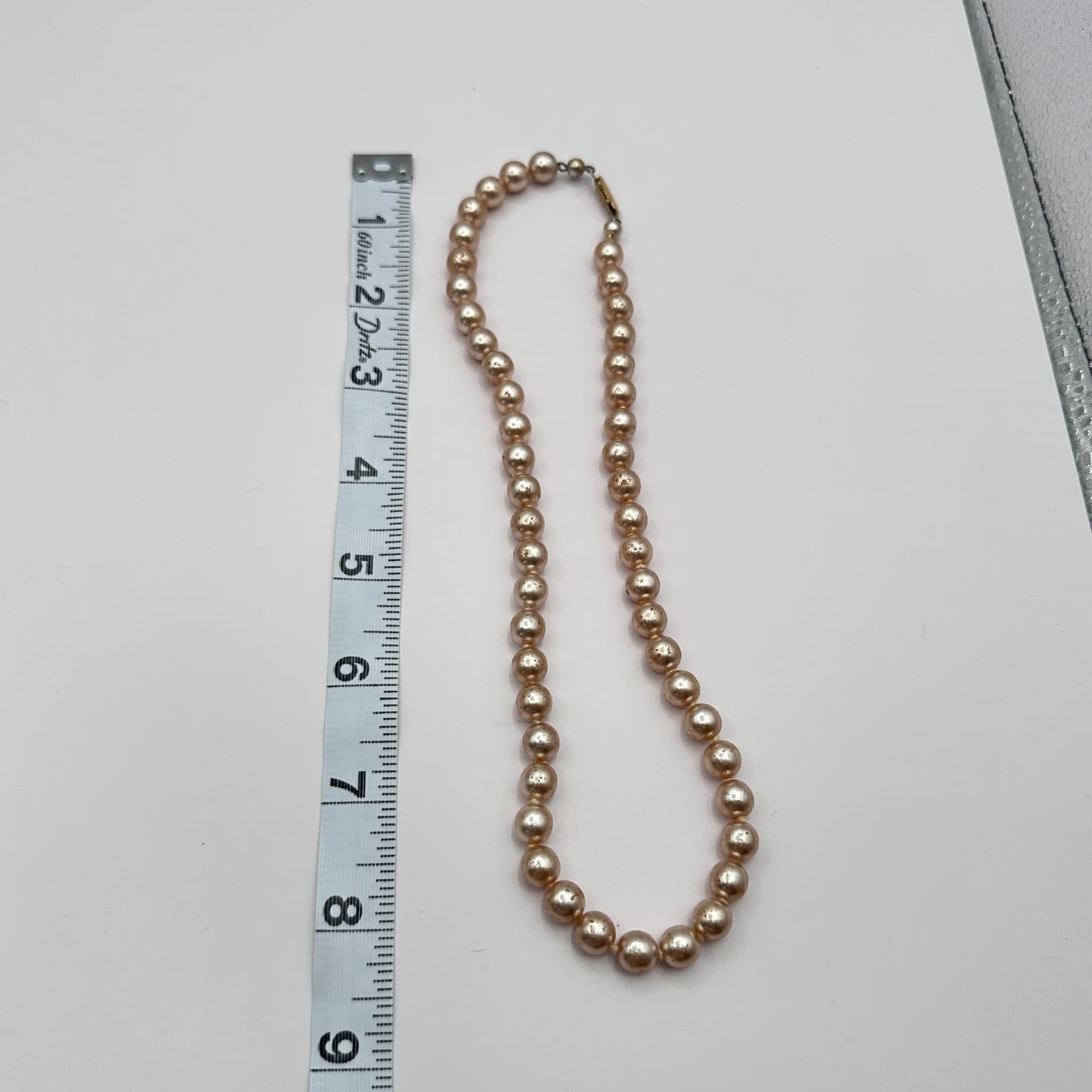 Vintage 90s Gold Tone Round Faux Pearl Beaded Necklace Women's Classic Jewelry - Thumbnail 8