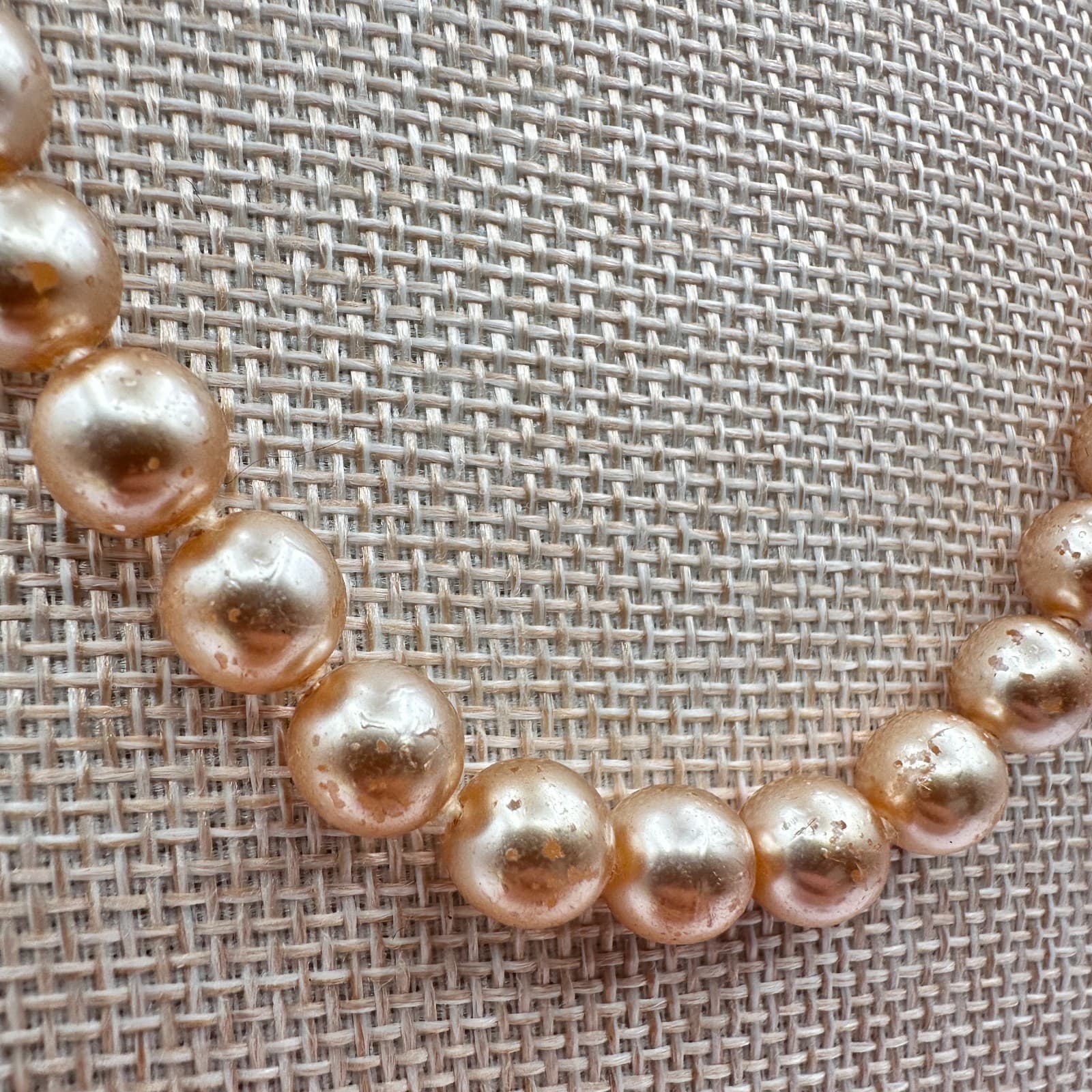 Vintage 90s Gold Tone Round Faux Pearl Beaded Necklace Women's Classic Jewelry - Thumbnail 3
