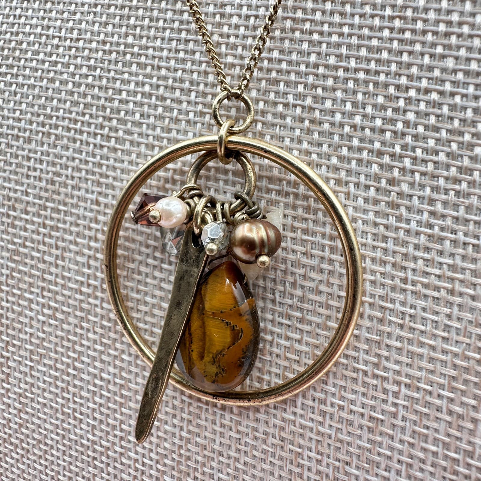 Vintage 90s Gold Tone Hoop Charm Necklace Brown Agate Stone Glass Pearl Jewelry - Thumbnail 5