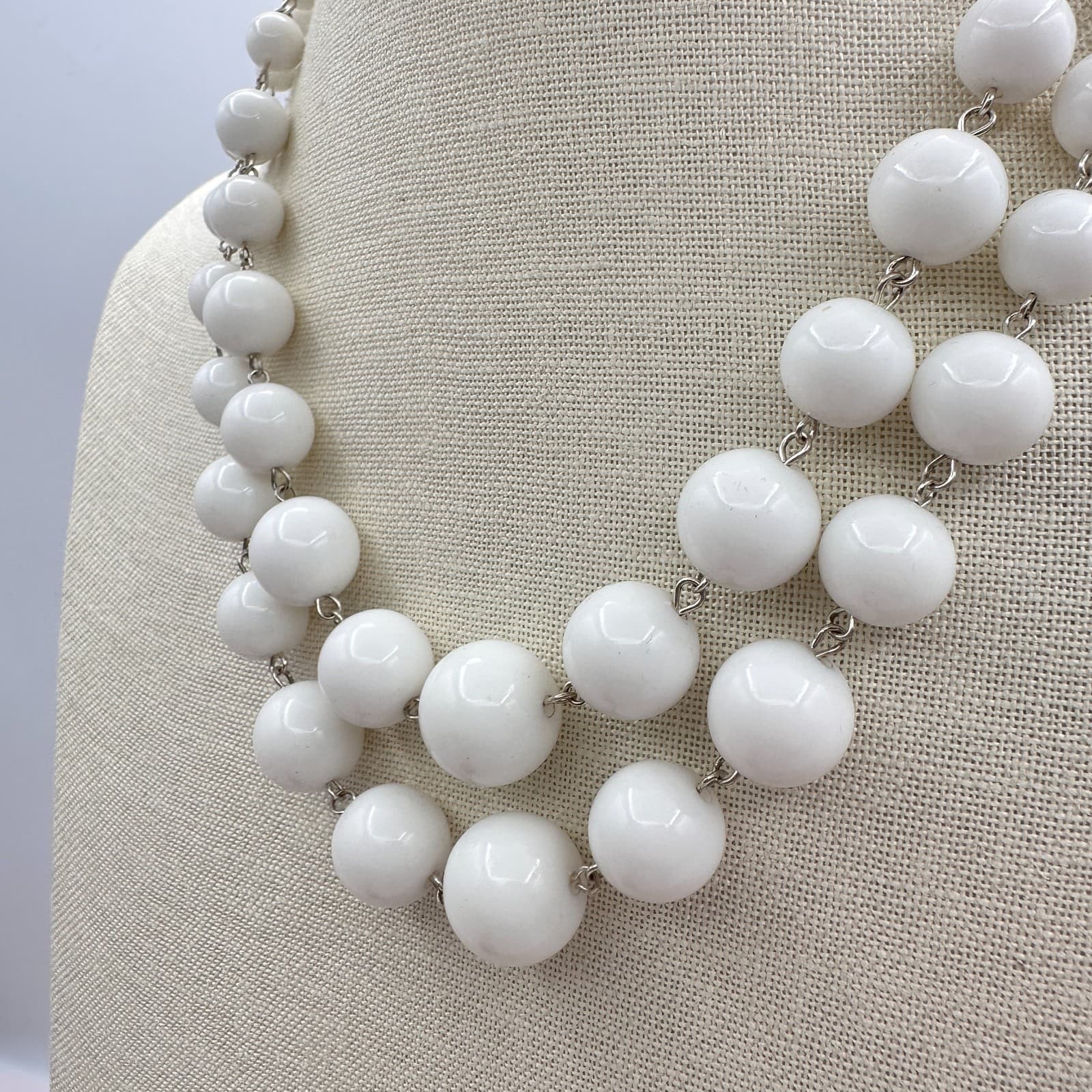 Vintage Y2K Silver Tone White Double Strand Beaded Necklace Statement Jewelry - Thumbnail 7