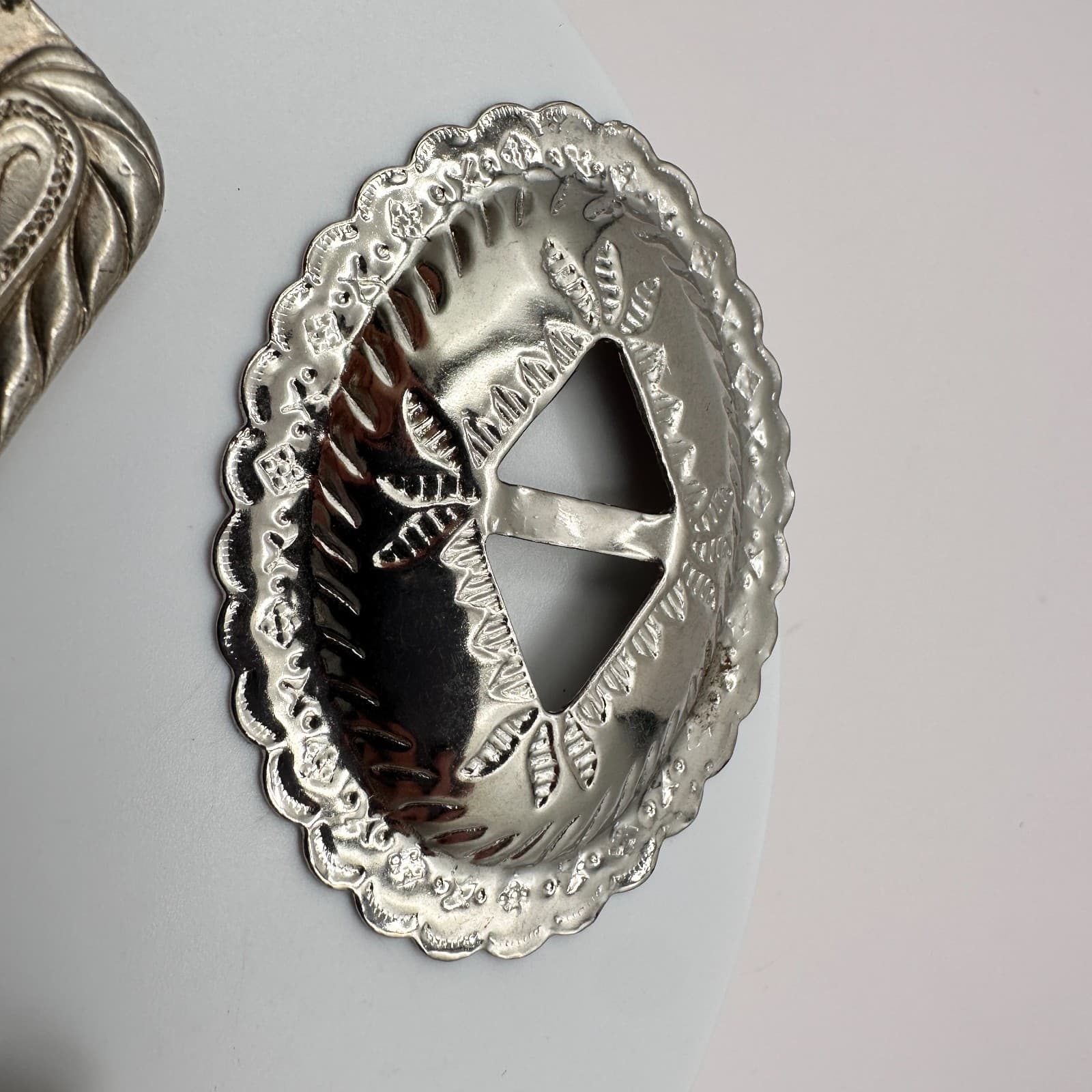 Vintage 80s 90s Western Floral Engraved Slotted Concho Belt Buckles Set - Thumbnail 5