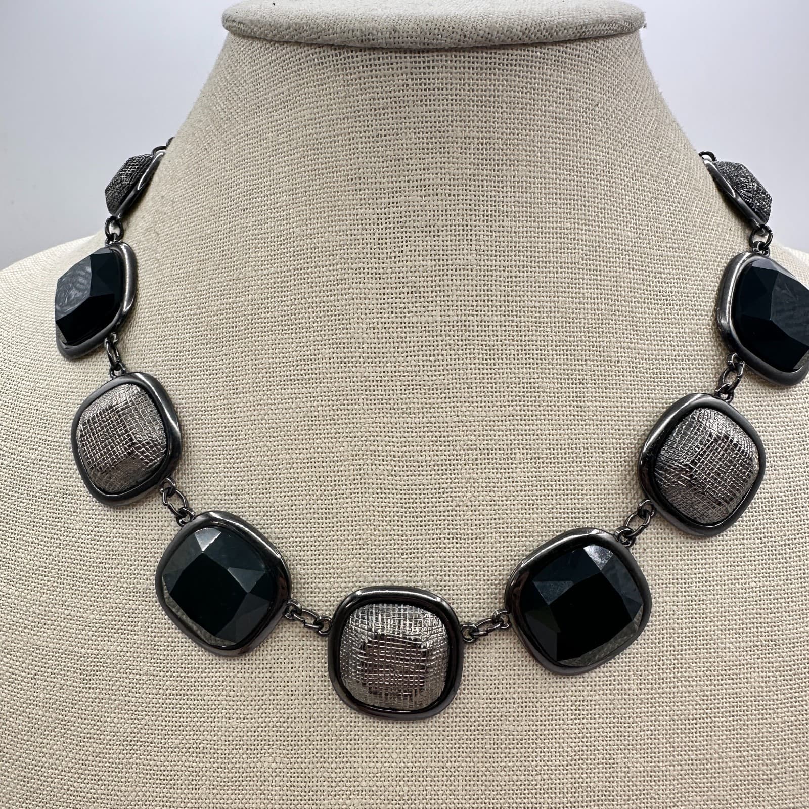 Vintage Y2K Black Faceted Silver Textured Necklace Statement Women's Jewelry - Thumbnail 2