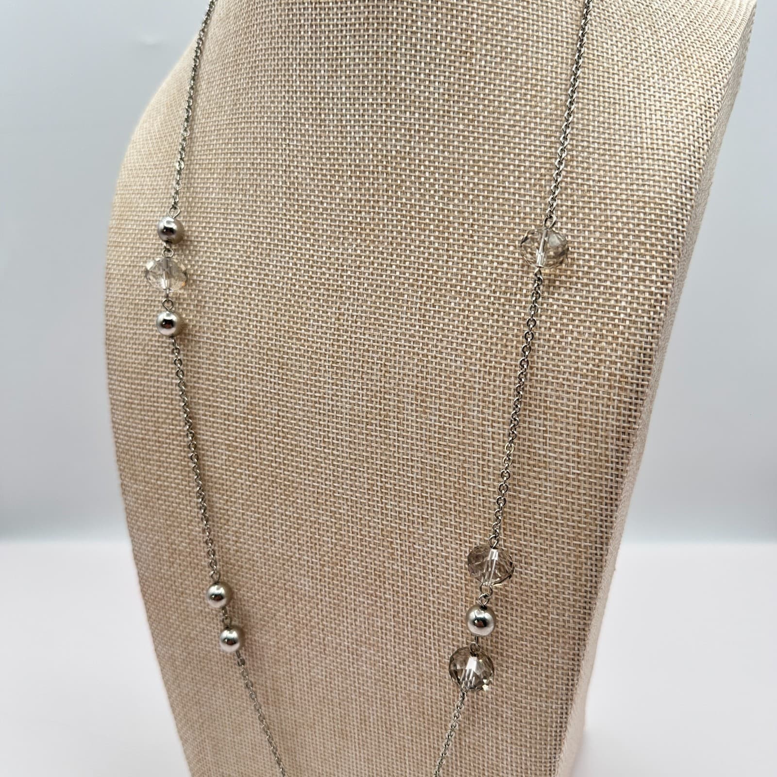 Vintage 90s Smoke Grey Glass Bead Silver Tone Station Necklace Fashion Jewelry - Thumbnail 7