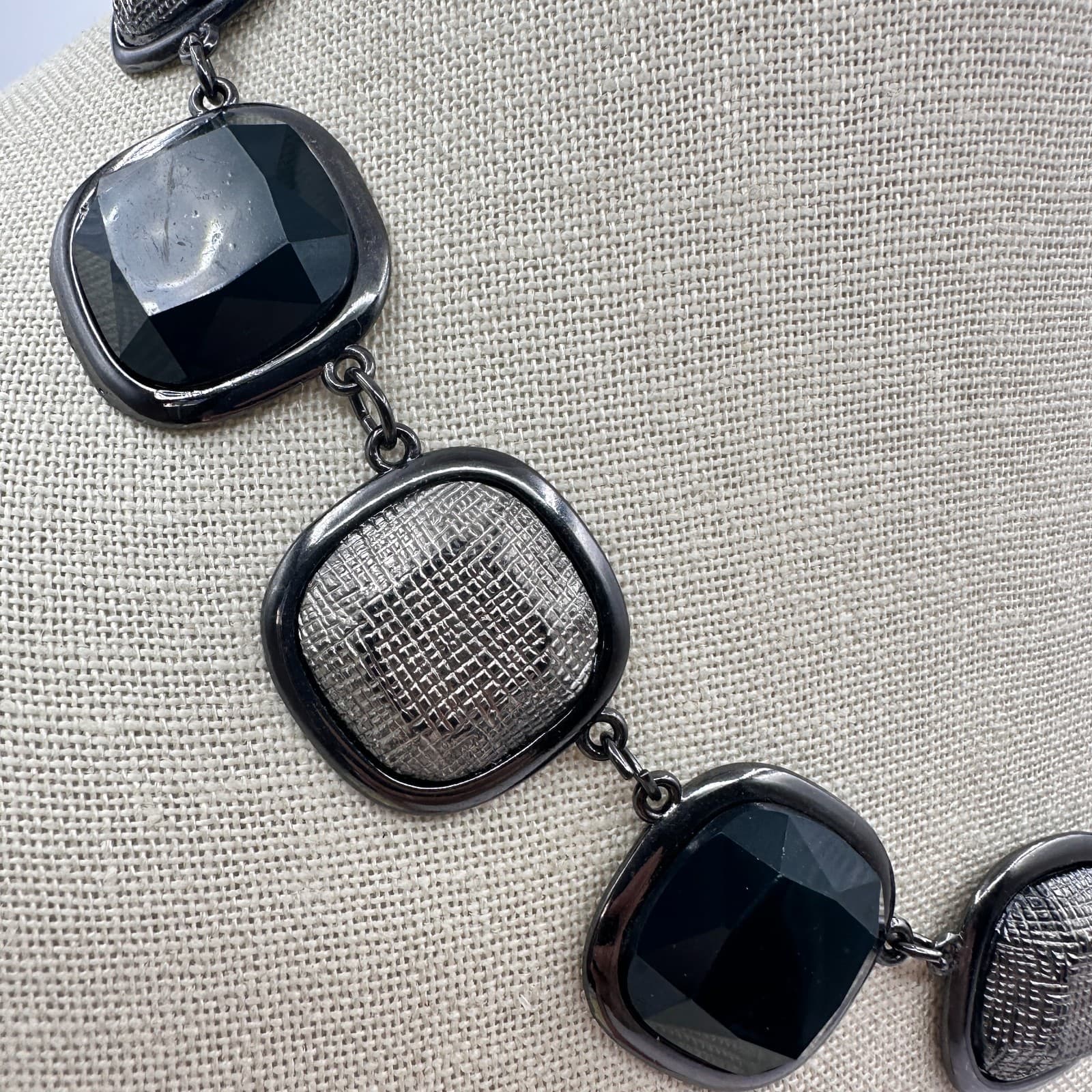 Vintage Y2K Black Faceted Silver Textured Necklace Statement Women's Jewelry - Thumbnail 3