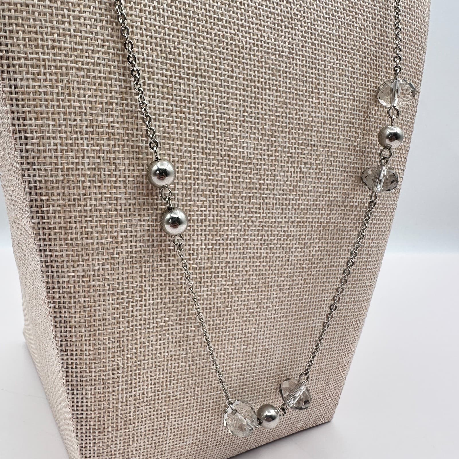 Vintage 90s Smoke Grey Glass Bead Silver Tone Station Necklace Fashion Jewelry - Thumbnail 4