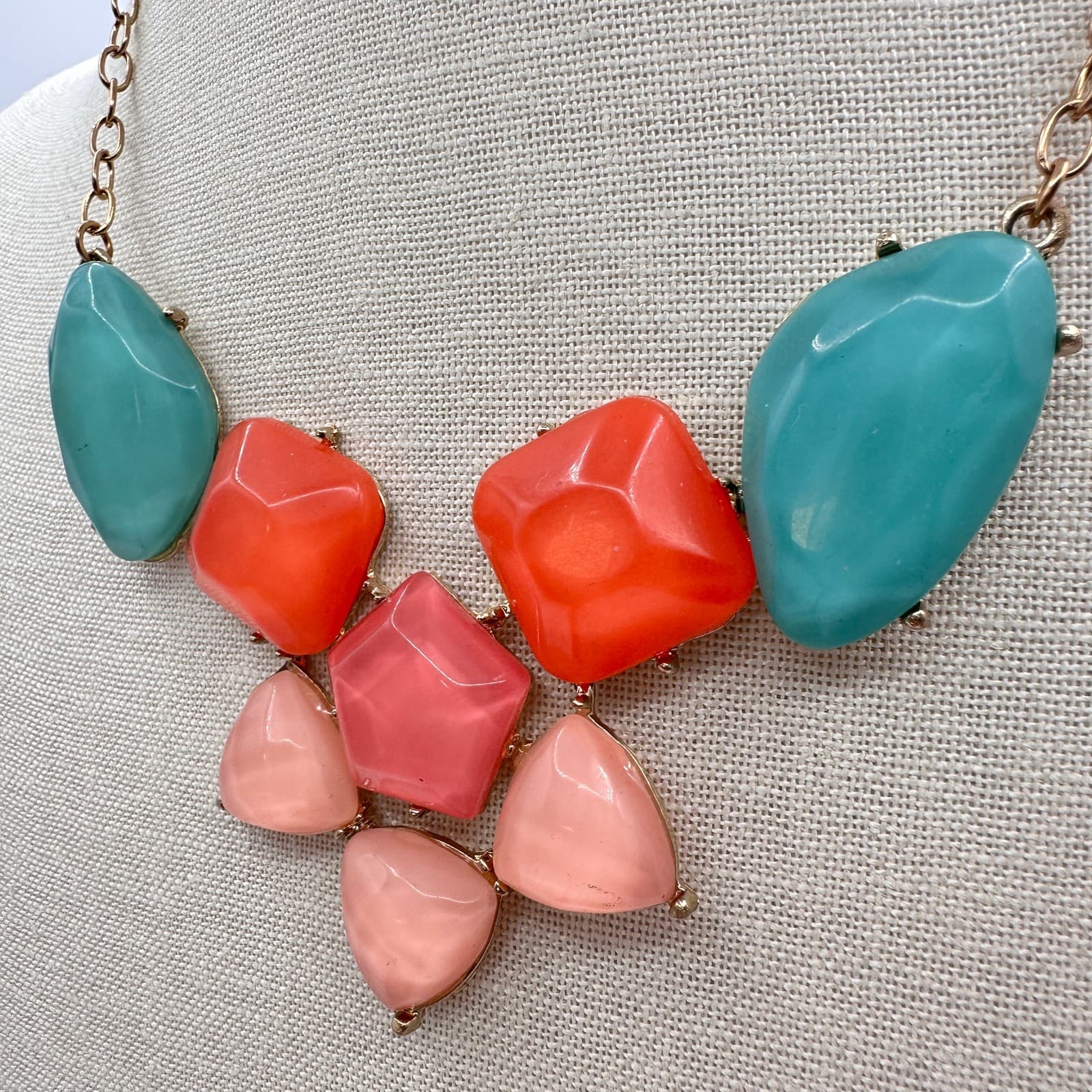 Vintage 90s Geometric Glass Statement Necklace Women's Classic Fashion Jewelry - Thumbnail 5
