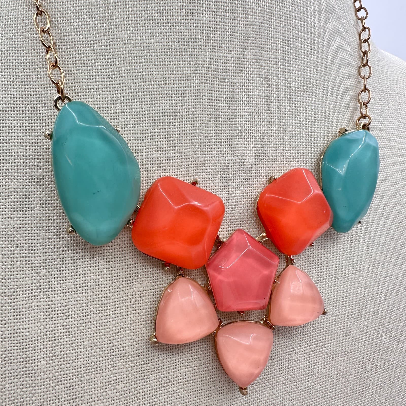 Vintage 90s Geometric Glass Statement Necklace Women's Classic Fashion Jewelry - Thumbnail 3