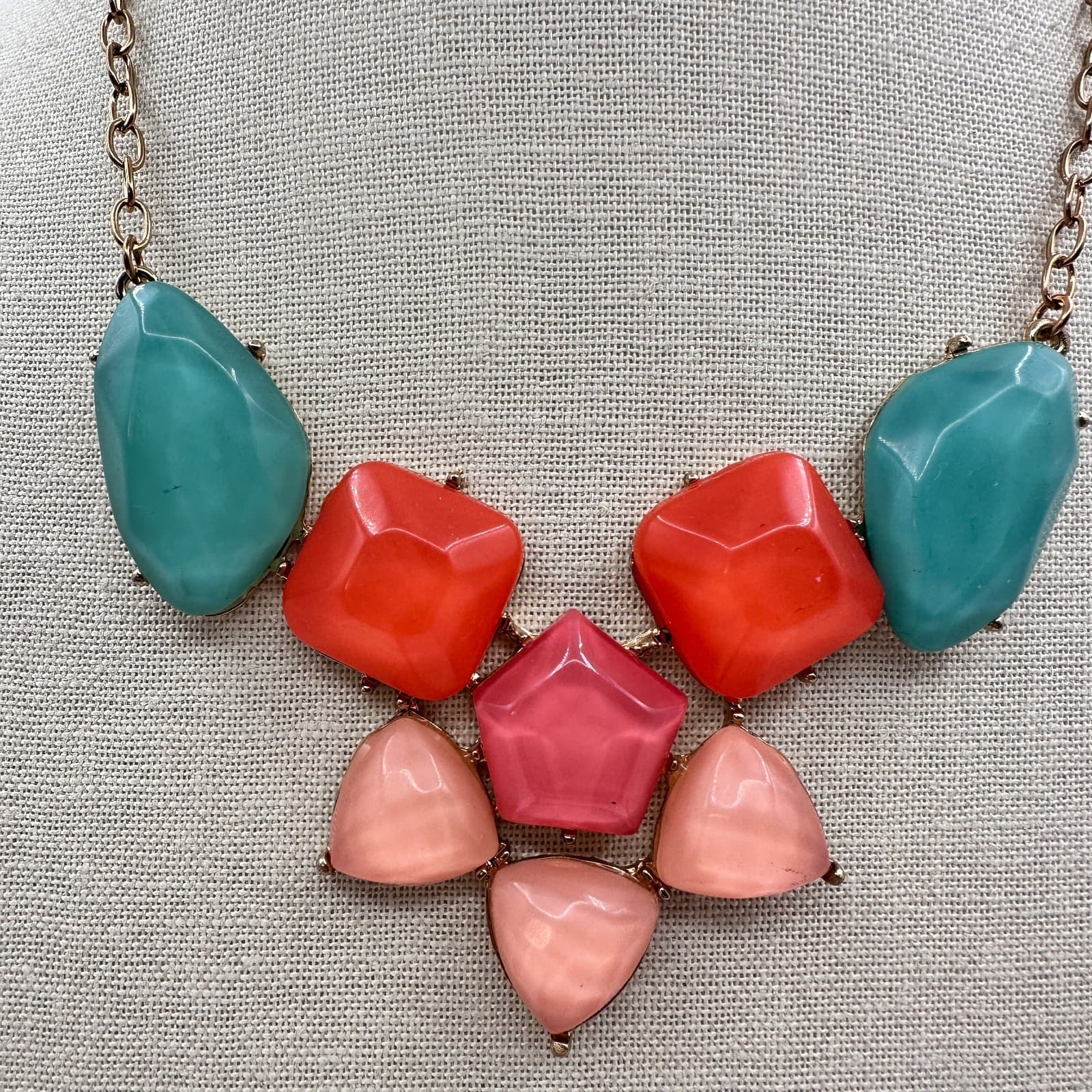 Vintage 90s Geometric Glass Statement Necklace Women's Classic Fashion Jewelry - Thumbnail 2