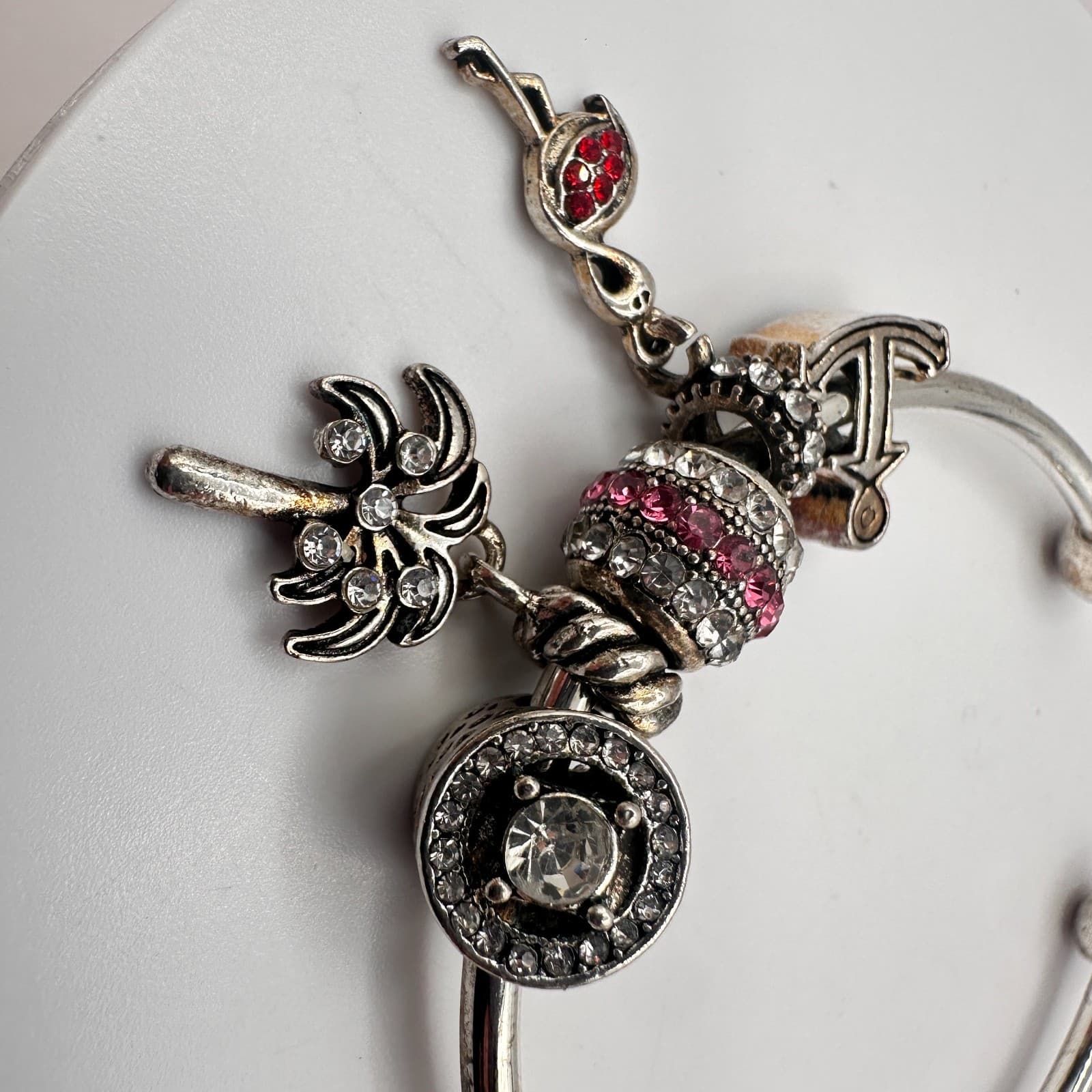 Vintage Y2K Silver Tone Charm Rhinestone Bracelet Boho & Dangle Earrings Jewelry - Thumbnail 5