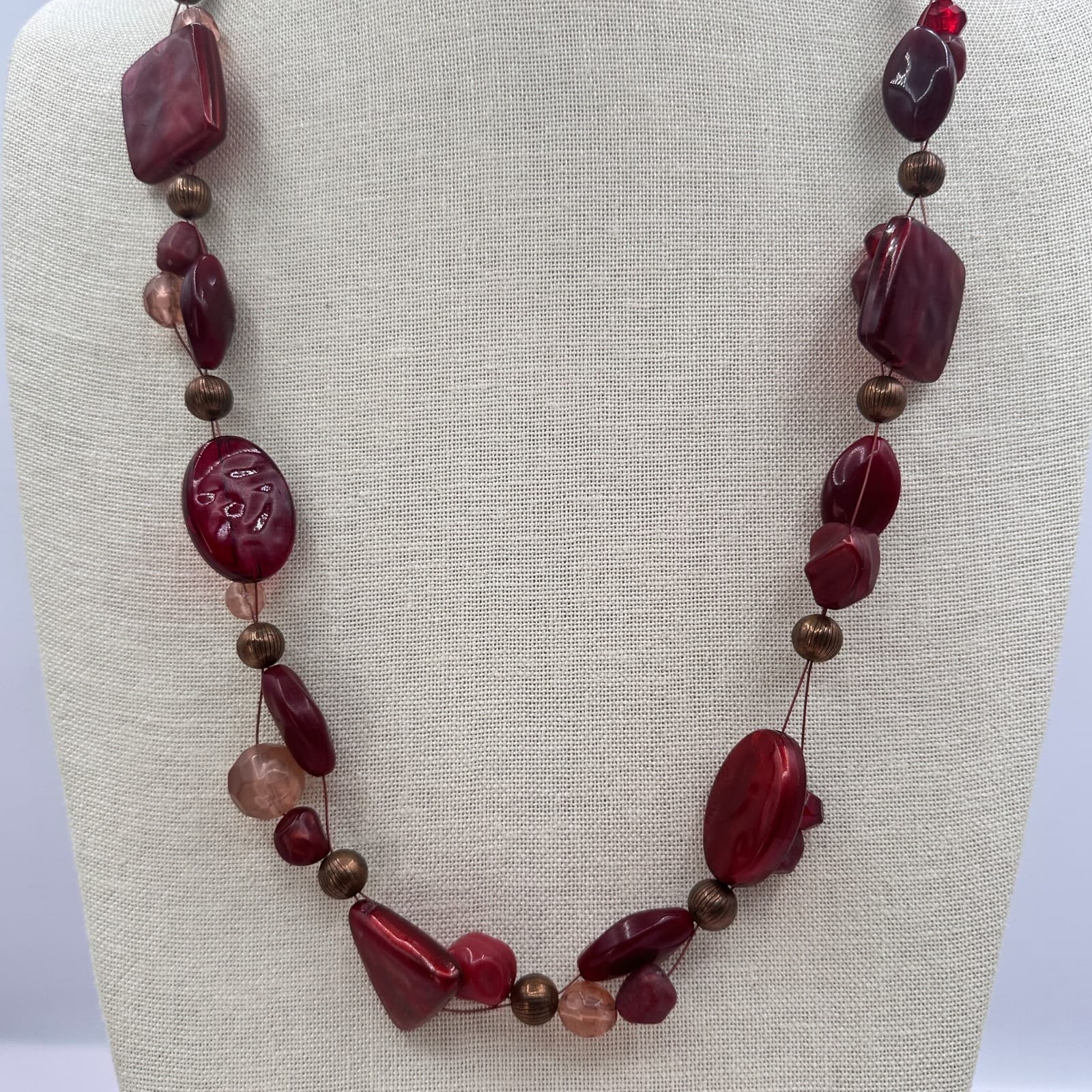 Vintage 90s Red Burgundy Beaded Necklace Boho Classic Women's Fashion Jewelry - Thumbnail 2