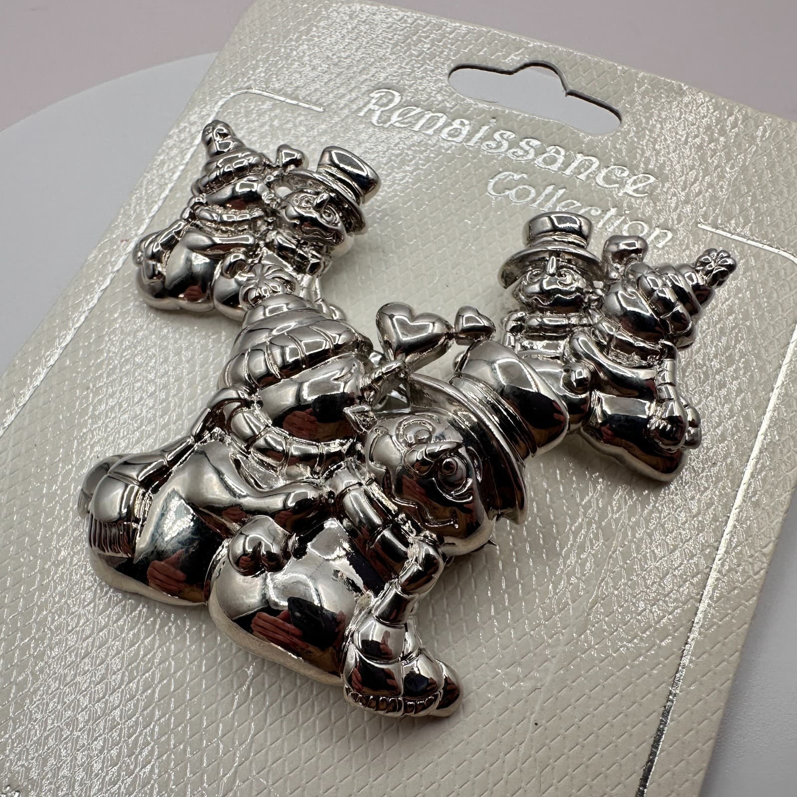 VTG 90s Renaissance Collection Snowman Family Pin Silver Tone Christmas Brooch - Thumbnail 3