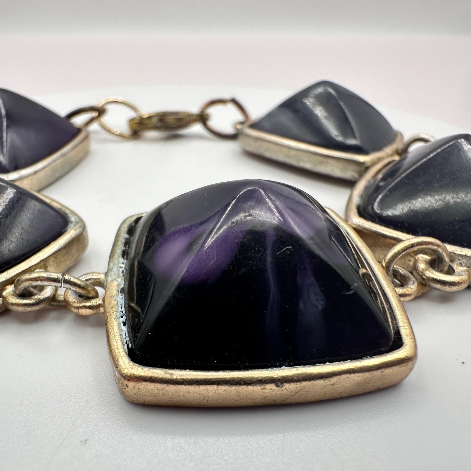Vintage 90s Purple Glass Pyramid Bracelet Gold Tone Chunky Statement Fashion - Thumbnail 3