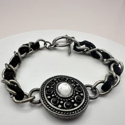 Vintage 90s Silver Tone Glass Black Suede Chain Link Oval Medallion Bracelet - Thumbnail 4