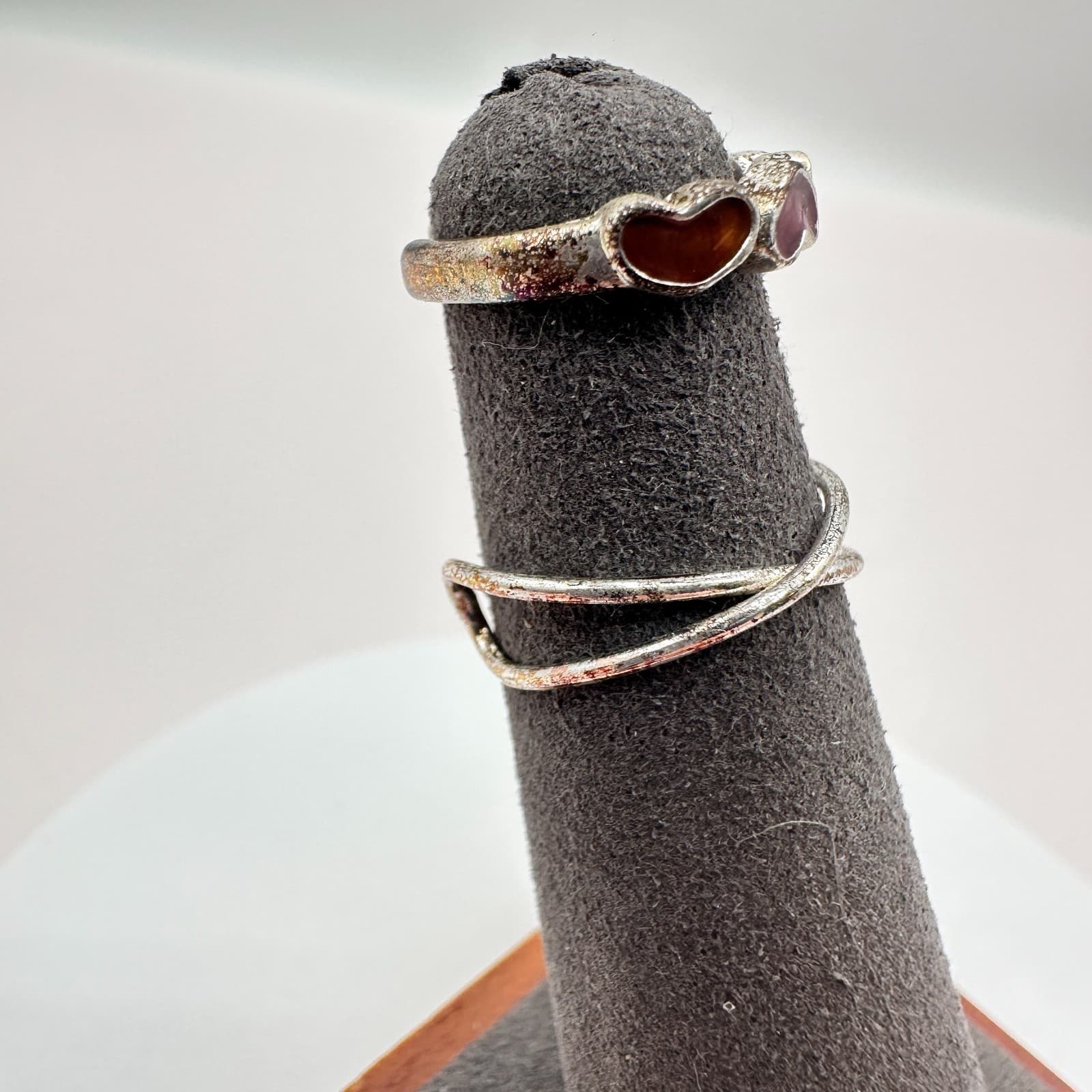 Vintage 90s Silver Tone Red Enamel Heart Rings Set Boho Women's Fashion Jewelry - Thumbnail 2