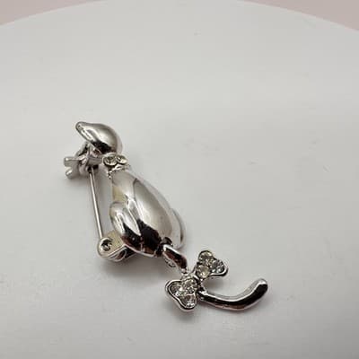 Vintage 90s Silver Tone Sitting Cat Brooch Pin Clear Glass Bow Accent Jewelry - Thumbnail 4
