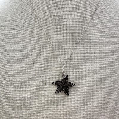 Vintage 90s Silver Tone Starfish Necklace Earrings Bracelet Set Beach Coastal - Thumbnail 6