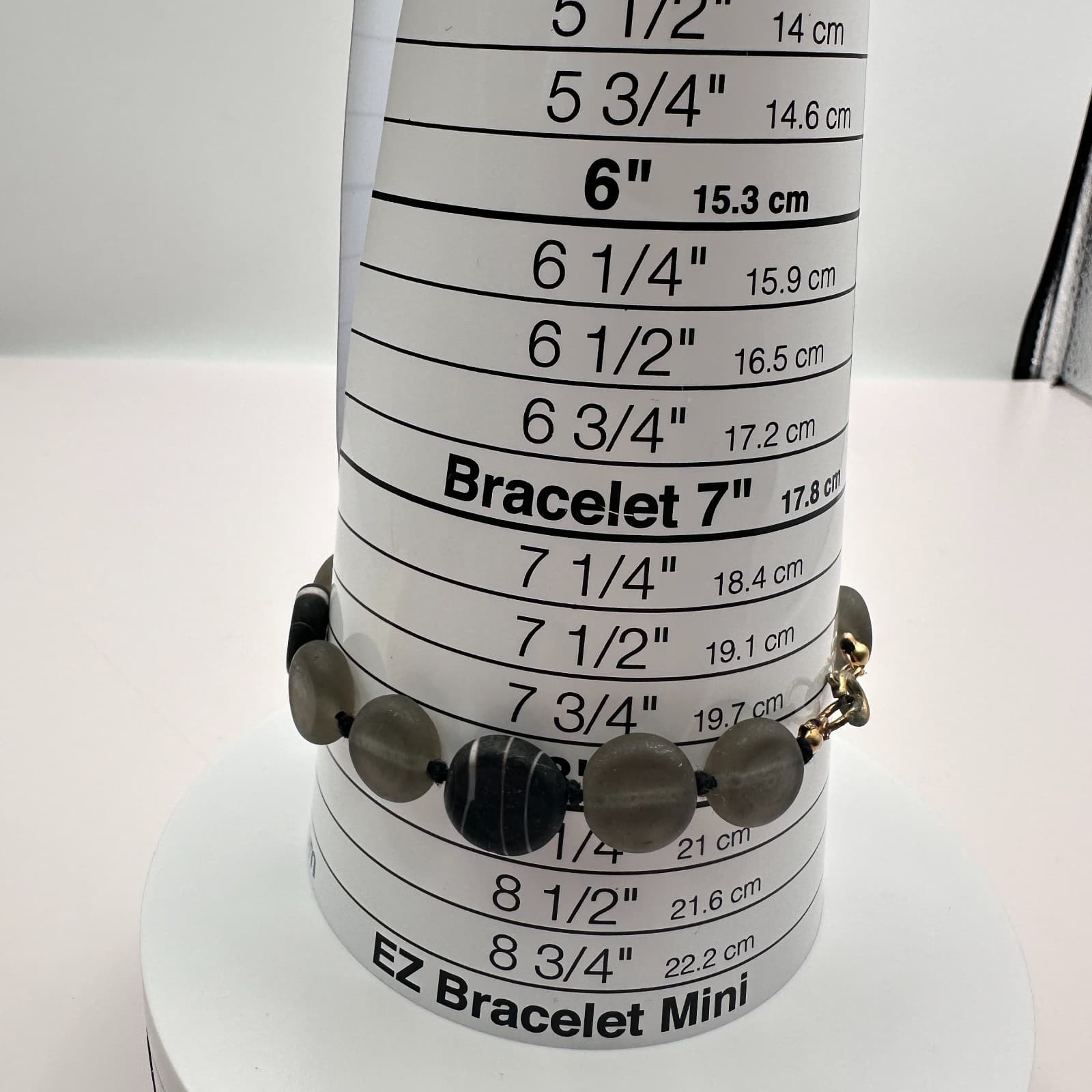 Vintage 80s Frosted Gray Swirl Glass Bead Bracelet Boho Minimalist Gilt Jewelry - Thumbnail 6