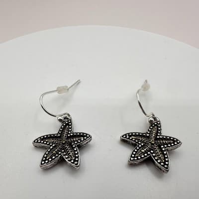 Vintage 90s Silver Tone Starfish Necklace Earrings Bracelet Set Beach Coastal - Thumbnail 16
