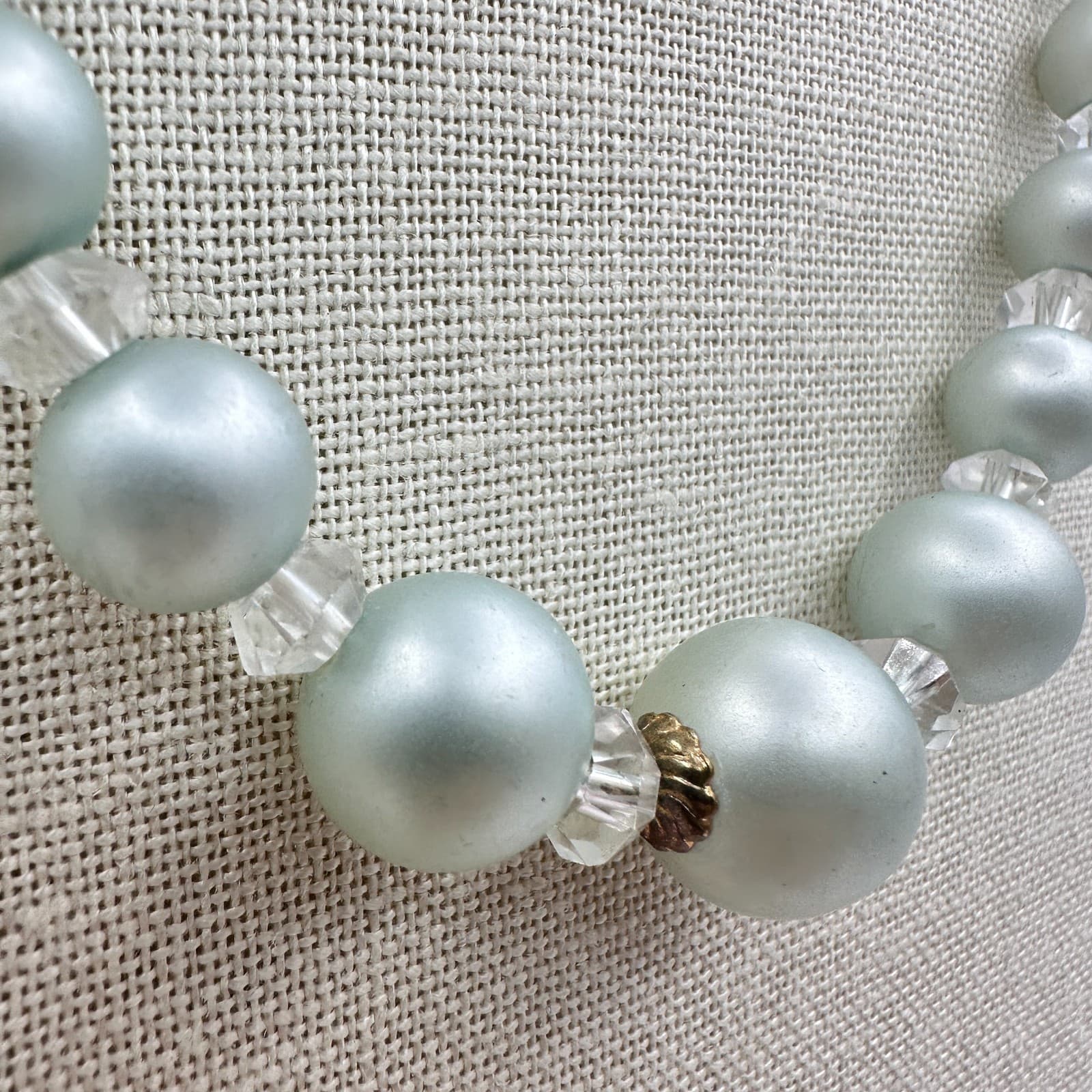 Vintage 90s Avon Gold Tone Faux Pearl Beaded Necklace Women's Classic Jewelry - Thumbnail 3