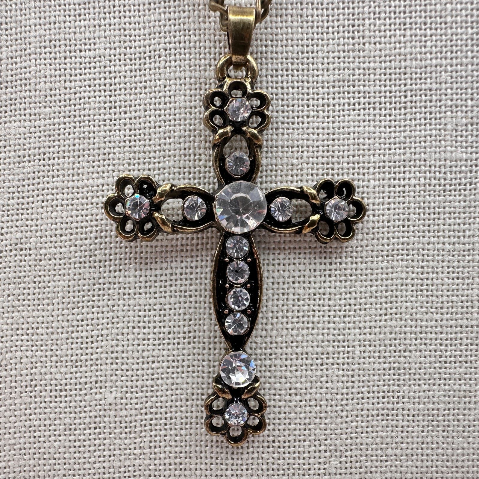Vintage Y2K Bronze-Tone Gothic Cross Clear Glass Pendant Necklace Retro Jewelry - Thumbnail 4
