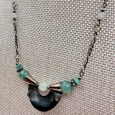Vintage 90s Green Aventurine Crescent Moon Pendant Necklace Women's Jewelry - Thumbnail 4