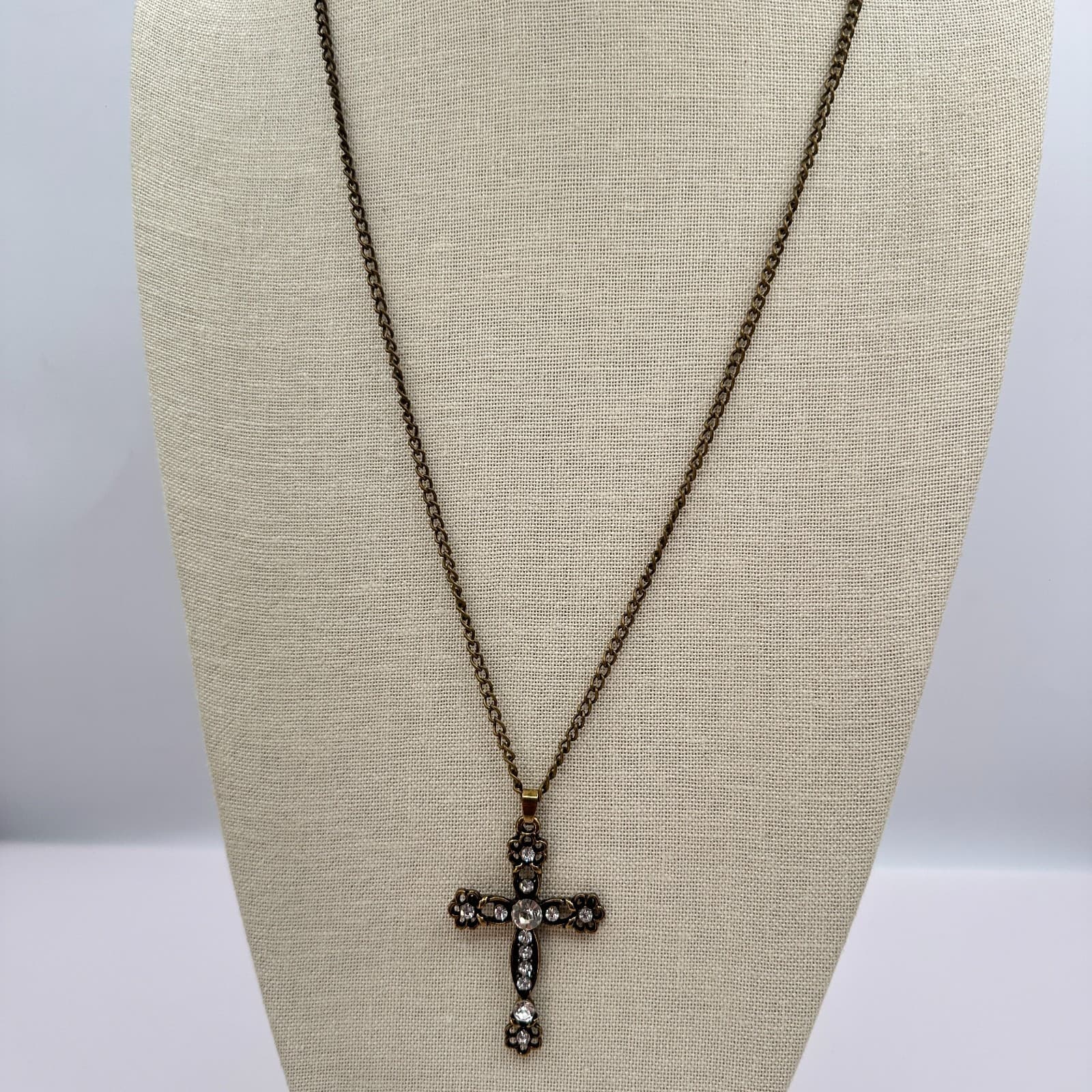 Vintage Y2K Bronze-Tone Gothic Cross Clear Glass Pendant Necklace Retro Jewelry - Thumbnail 10