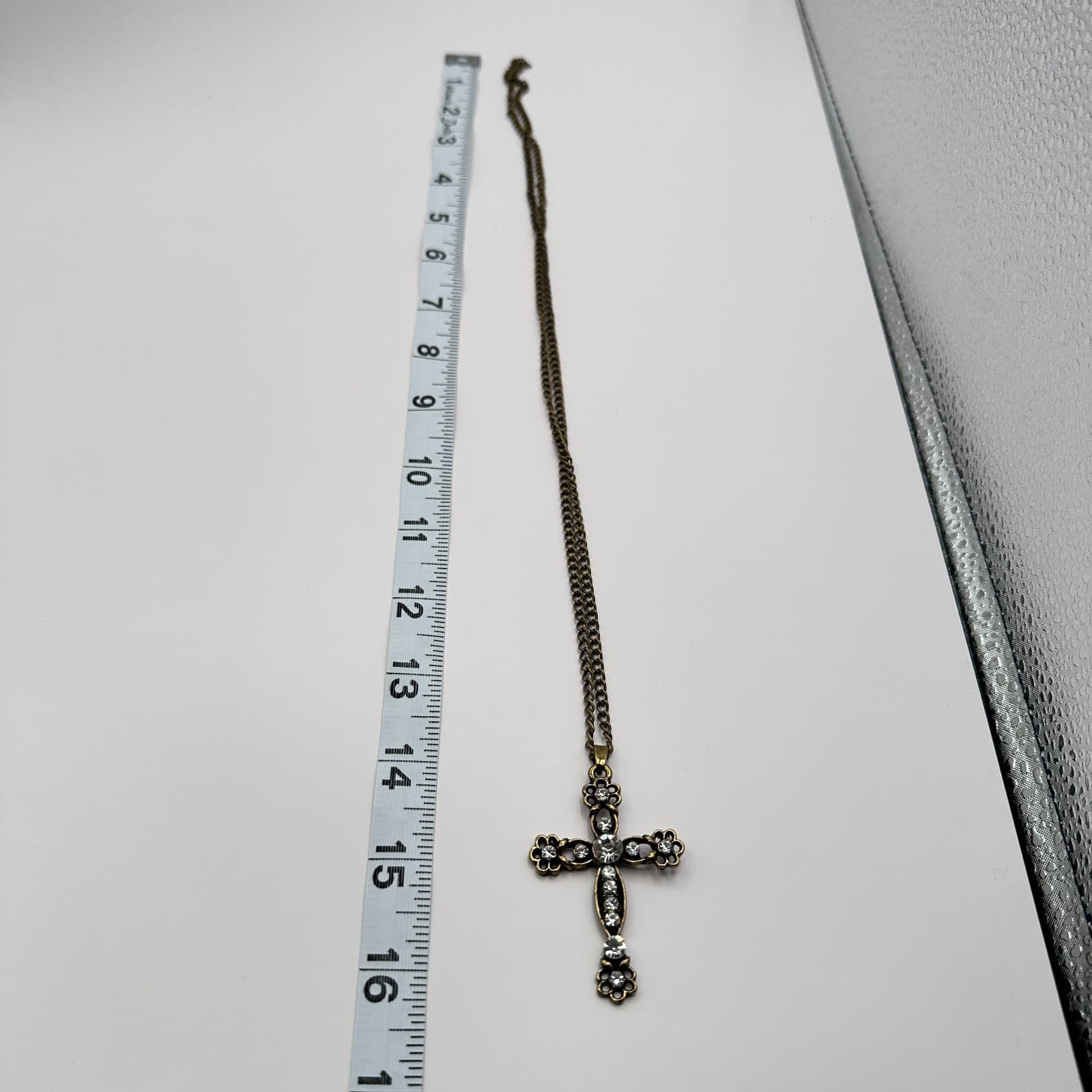 Vintage Y2K Bronze-Tone Gothic Cross Clear Glass Pendant Necklace Retro Jewelry - Thumbnail 11