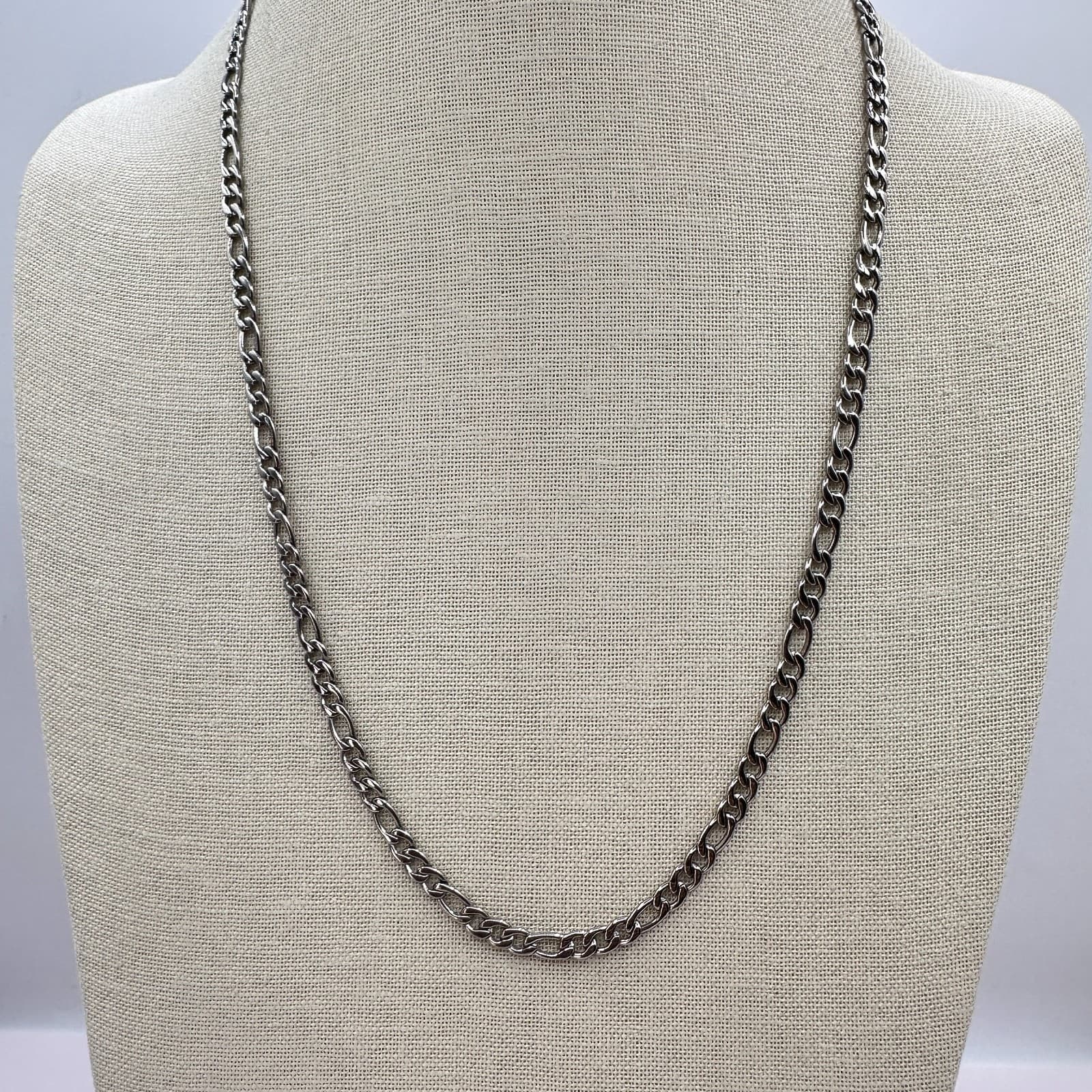 Vintage 90s Silver Tone Figaro Link Chain Necklace Unisex Fashion Jewelry - Thumbnail 7