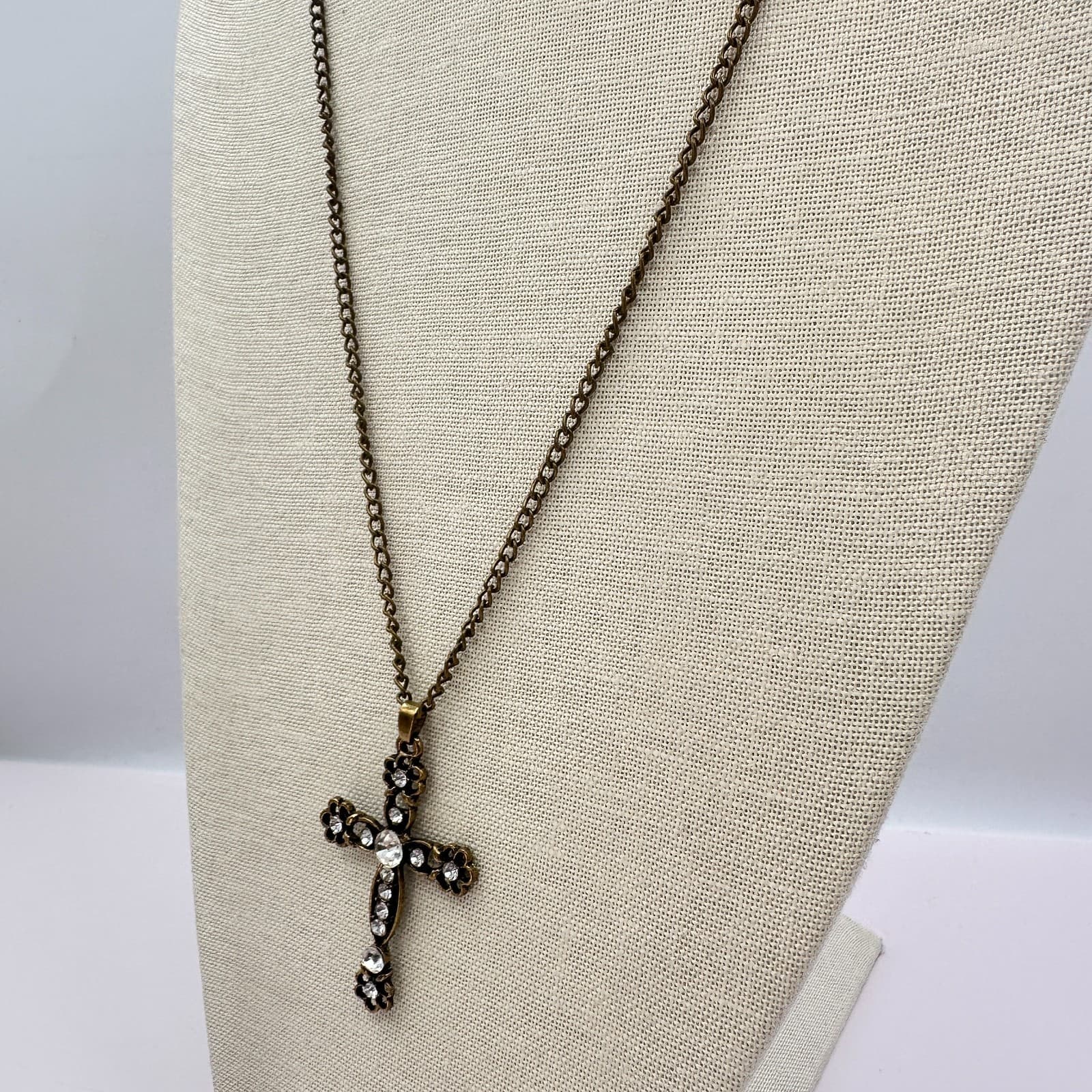 Vintage Y2K Bronze-Tone Gothic Cross Clear Glass Pendant Necklace Retro Jewelry - Thumbnail 9