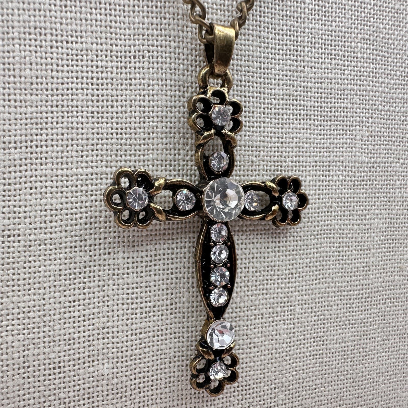 Vintage Y2K Bronze-Tone Gothic Cross Clear Glass Pendant Necklace Retro Jewelry - Thumbnail 6