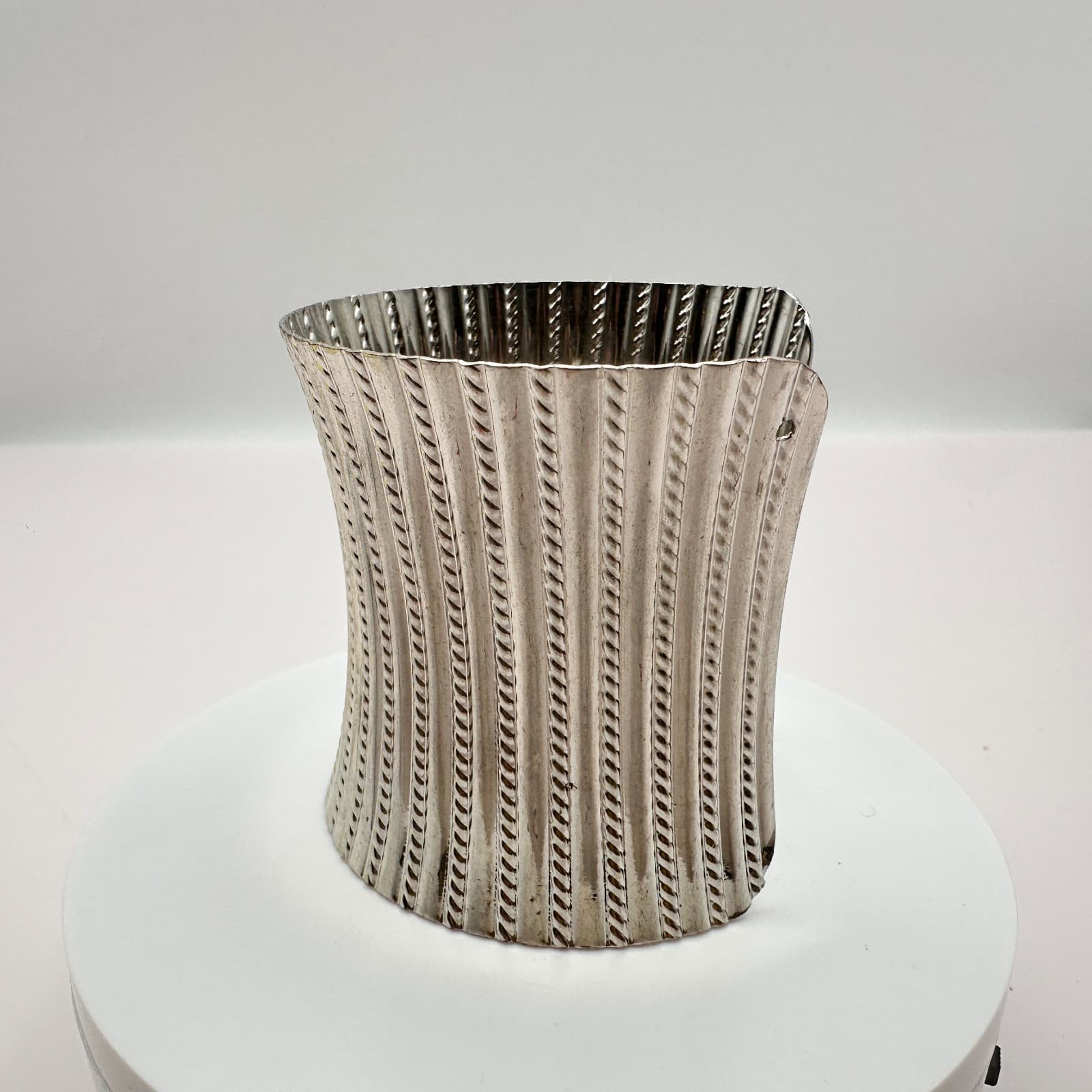 Vintage Y2K Silver Tone Wide Ribbed Cuff Bracelet Statement Boho Women's Jewelry - Thumbnail 2
