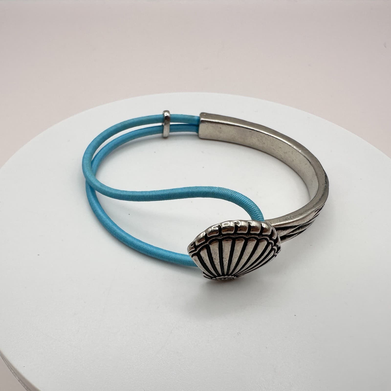 Vintage Y2K Silver Tone Shell Blue Cord Bracelet Women's Classic Fashion Jewelry - Thumbnail 3