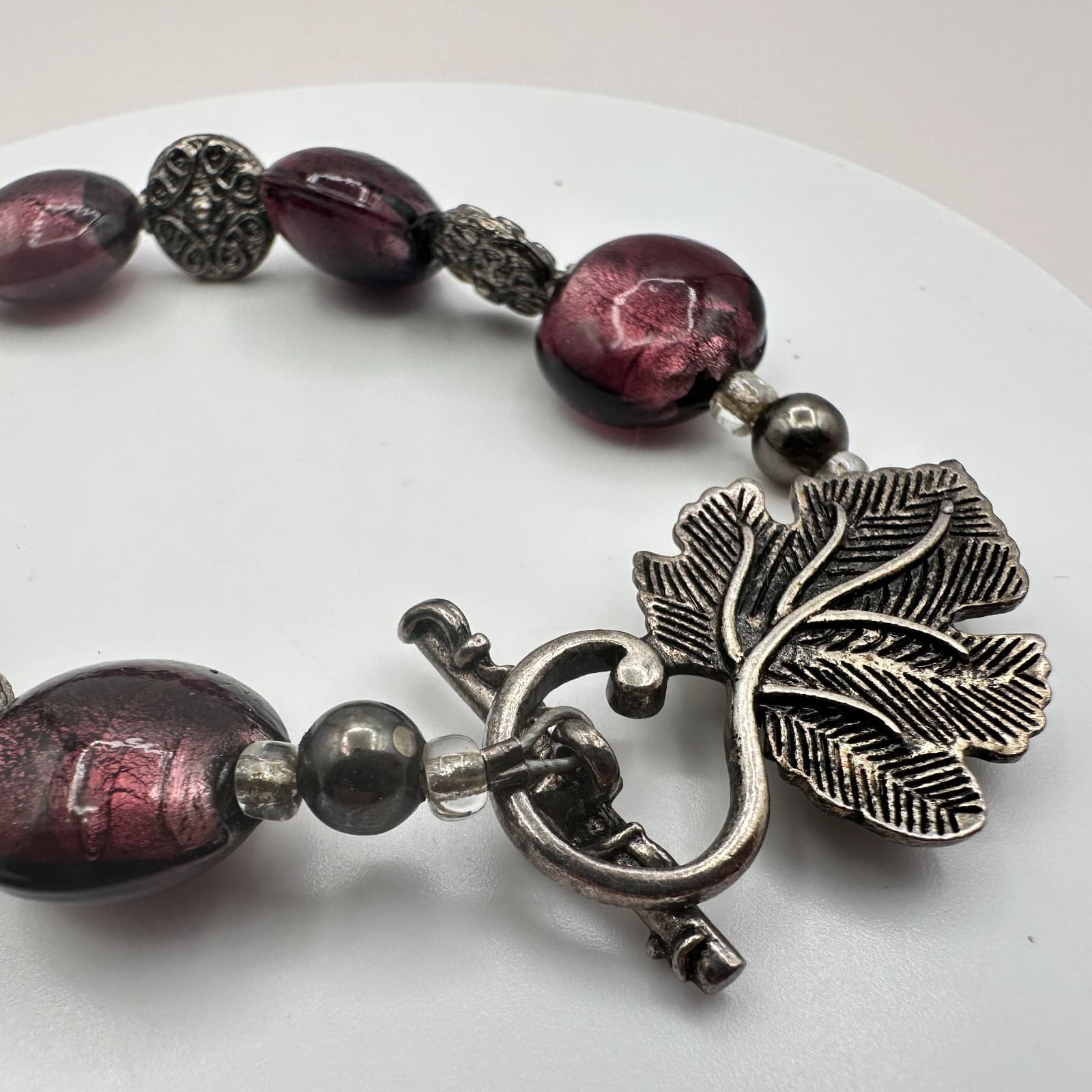 Vintage 90s Silver Tone Leaf Cross Charm Purple Foil Glass Bead Toggle Bracelet - Thumbnail 3